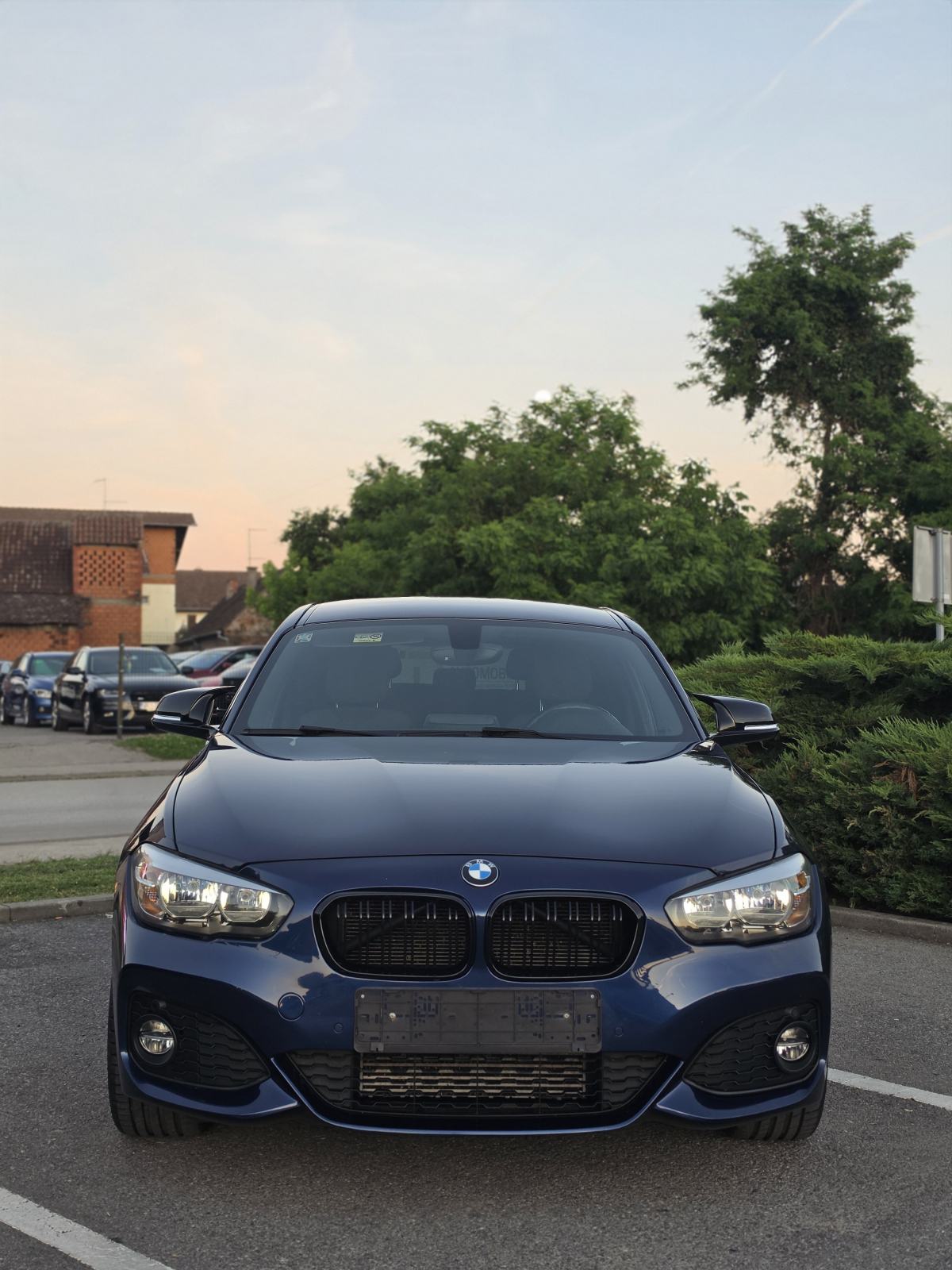BMW serija 1 116d M paket JAMSTVO 12 MJ NAVI ALU 18 PDC, fotografija 4