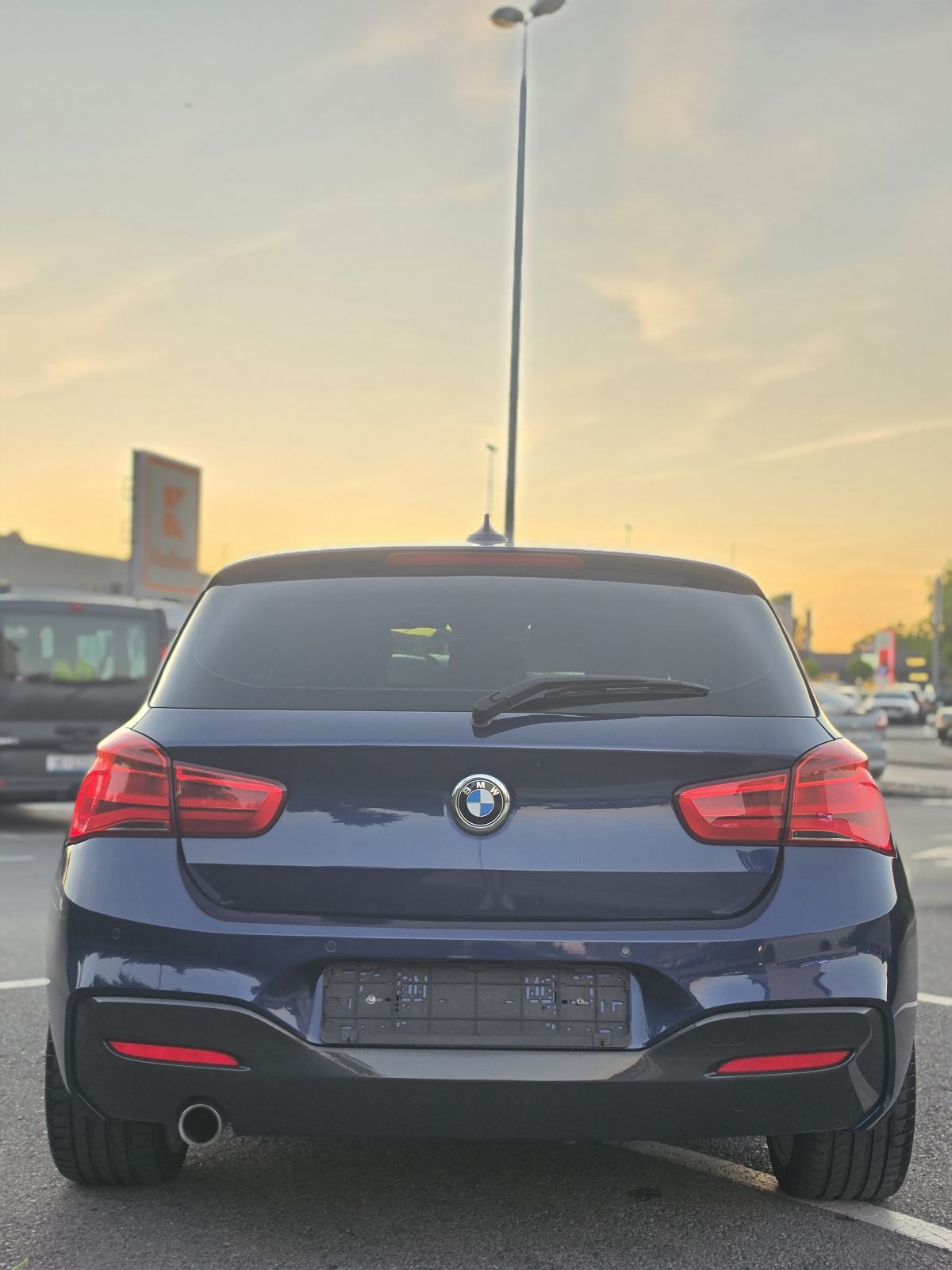 BMW serija 1 116d M paket JAMSTVO 12 MJ NAVI ALU 18 PDC, fotografija 8
