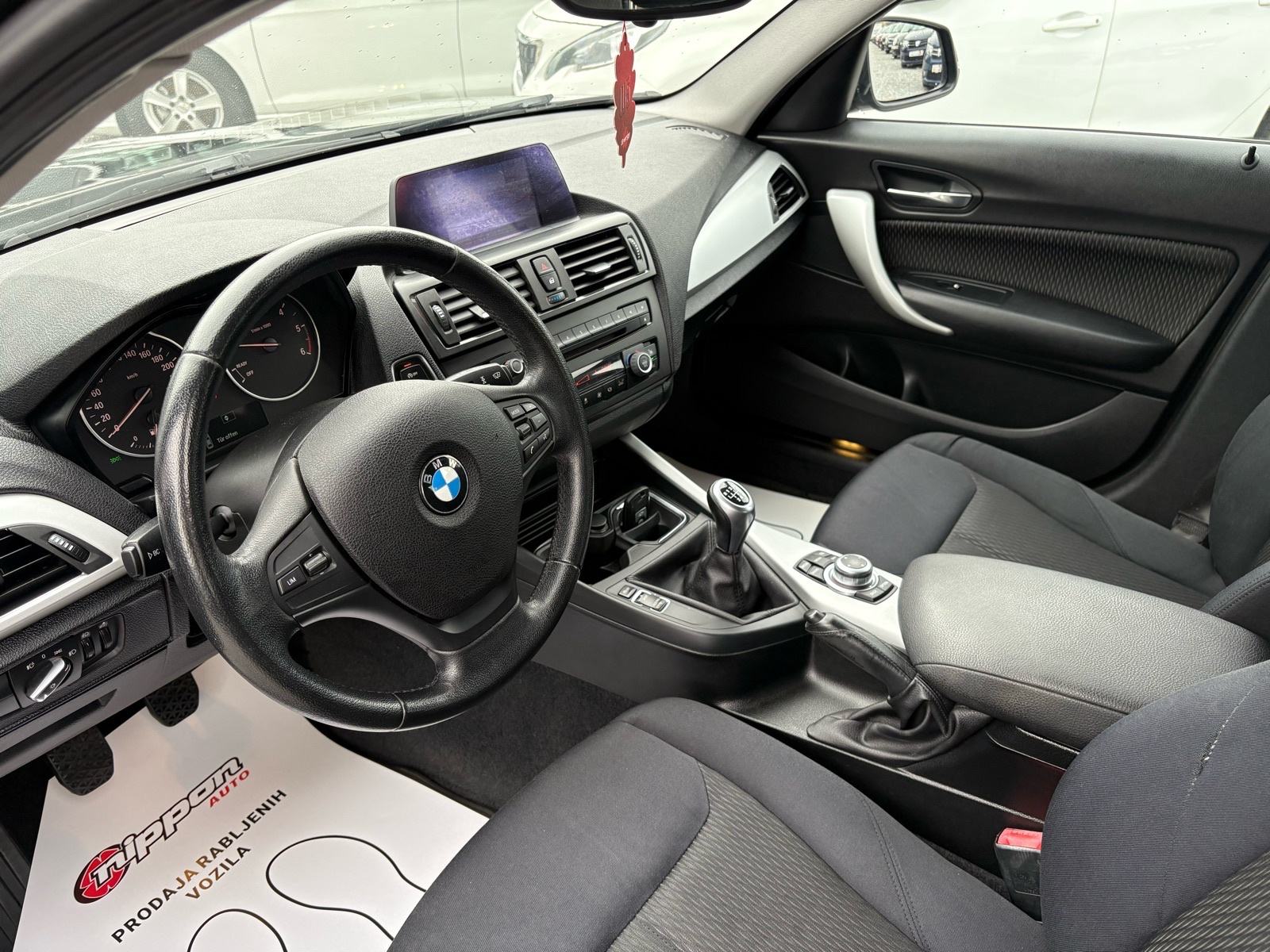 BMW serija 1 116d NAVI - KLIMA - SERVIS - AUTOKREDIT, fotografija 10