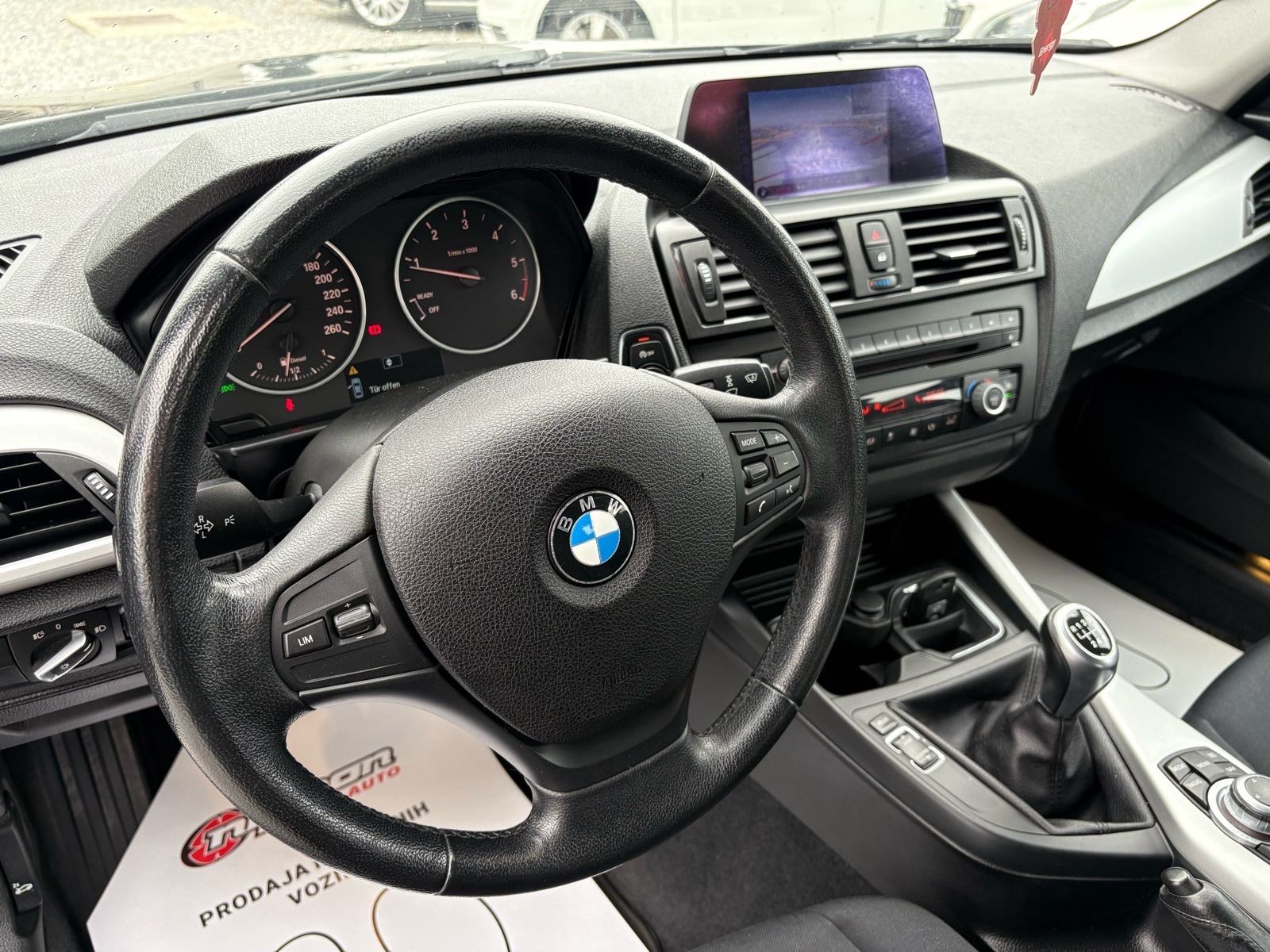 BMW serija 1 116d NAVI - KLIMA - SERVIS - AUTOKREDIT, fotografija 9