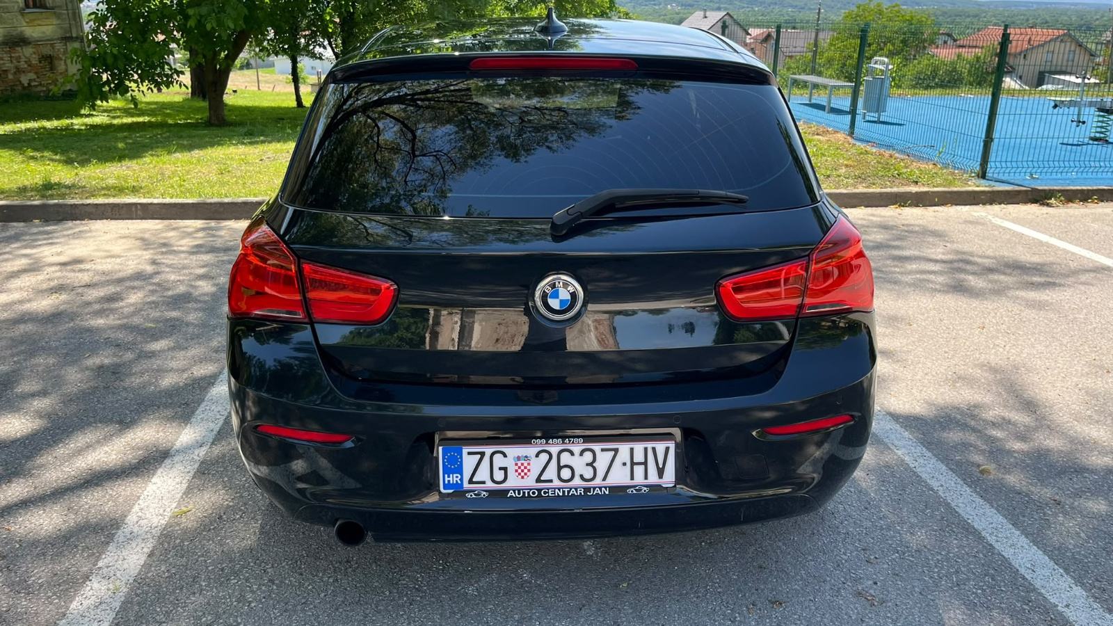 BMW serija 1 116d Redizajn . Automatik . Odličan. Reg 10/26, fotografija 13