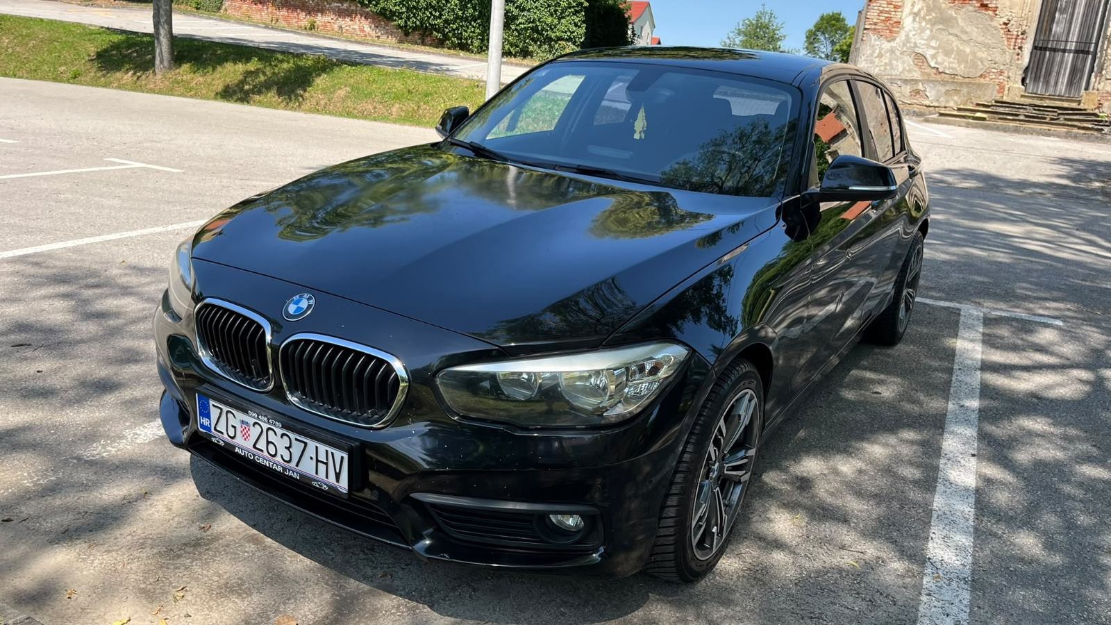 BMW serija 1 116d Redizajn . Automatik . Odličan. Reg 10/26, fotografija 11