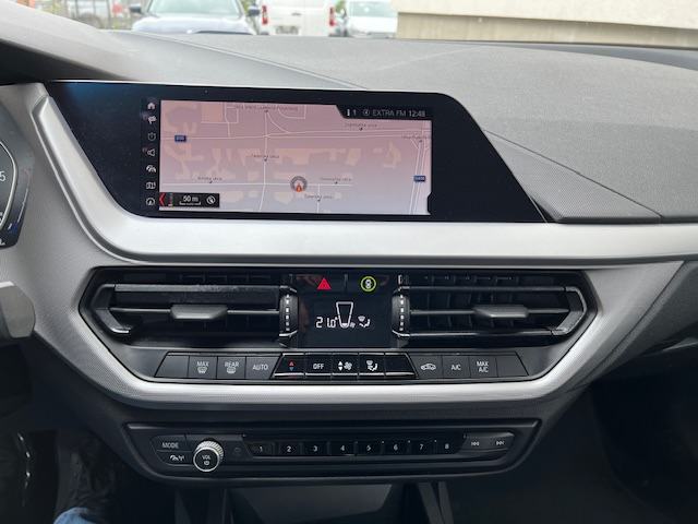 BMW serija 1 116d Advantage, 11/2019, 130500 km, novi model, NAVI,ALU, fotografija 13