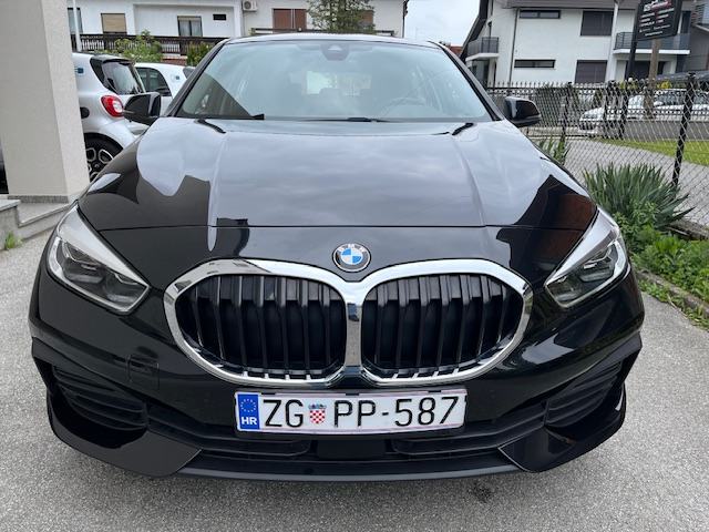 BMW serija 1 116d Advantage, 11/2019, 130500 km, novi model, NAVI,ALU, fotografija 2