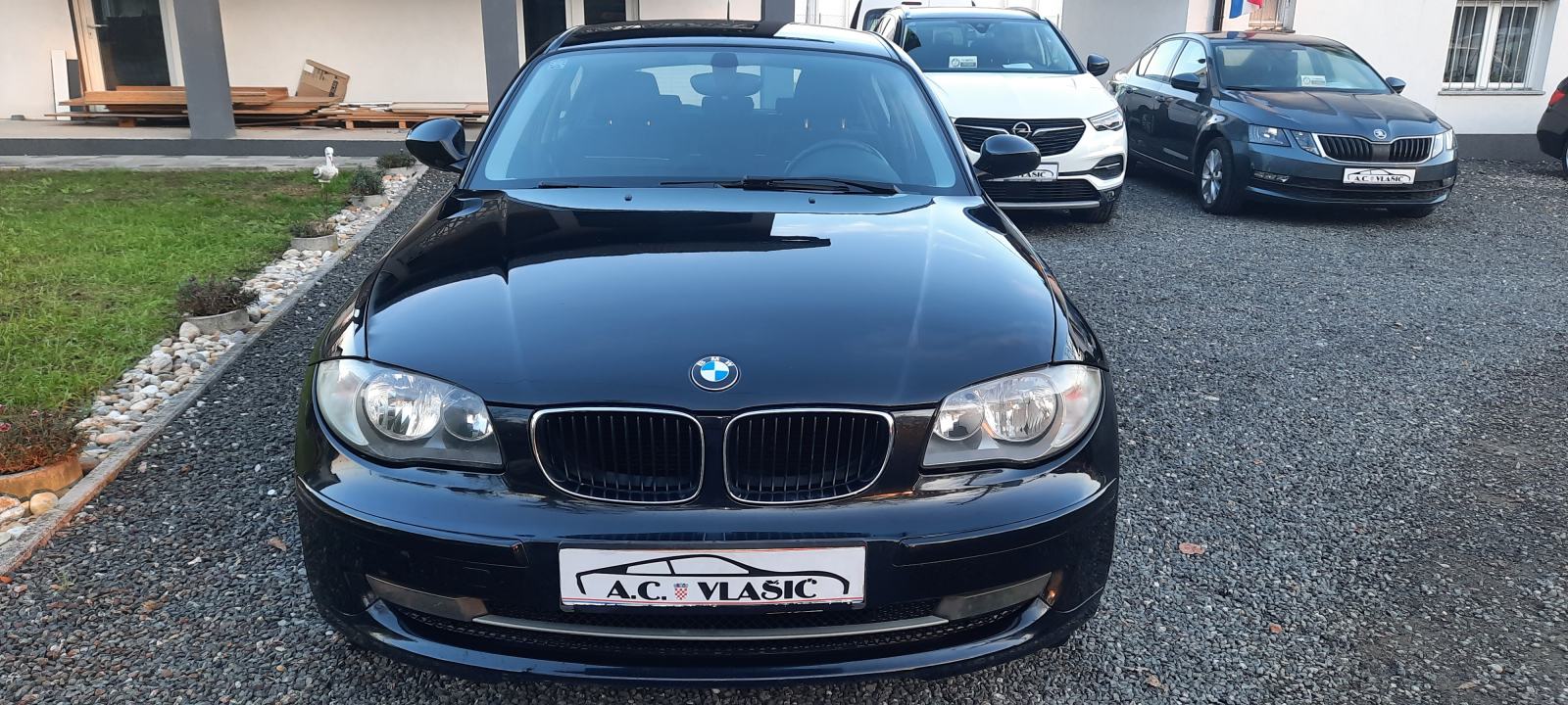 BMW serija 1 116d- SERVISIRAN, ODLIČAN, fotografija 9