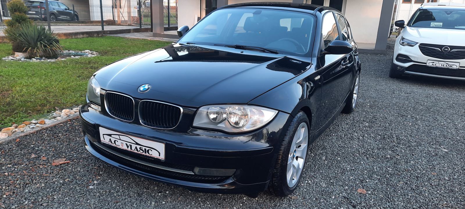 BMW serija 1 116d- SERVISIRAN, ODLIČAN, fotografija 3