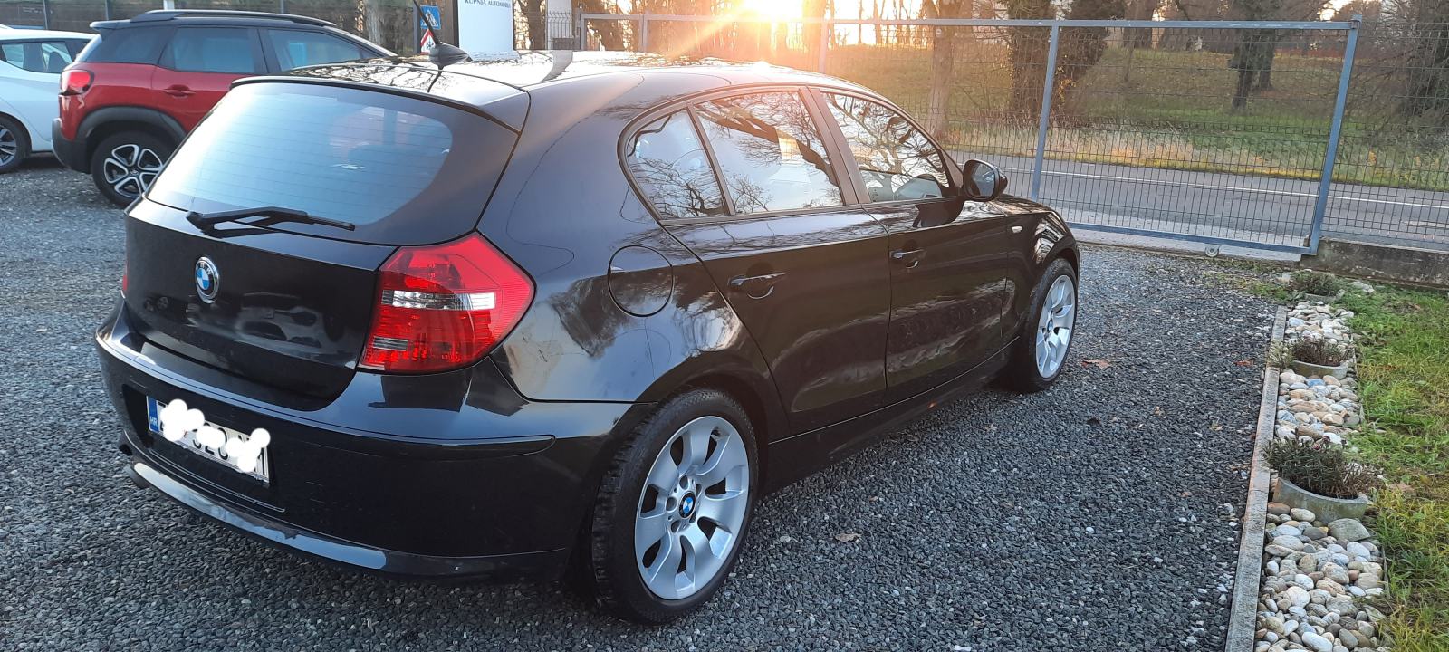 BMW serija 1 116d- SERVISIRAN, ODLIČAN, fotografija 10
