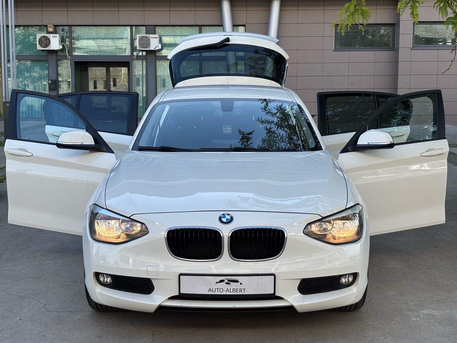 BMW serija 1 116d, TEMPOMAT, NAVI., PDC, SERVISNA, KREDIT JAMSTVO ✅️, fotografija 8