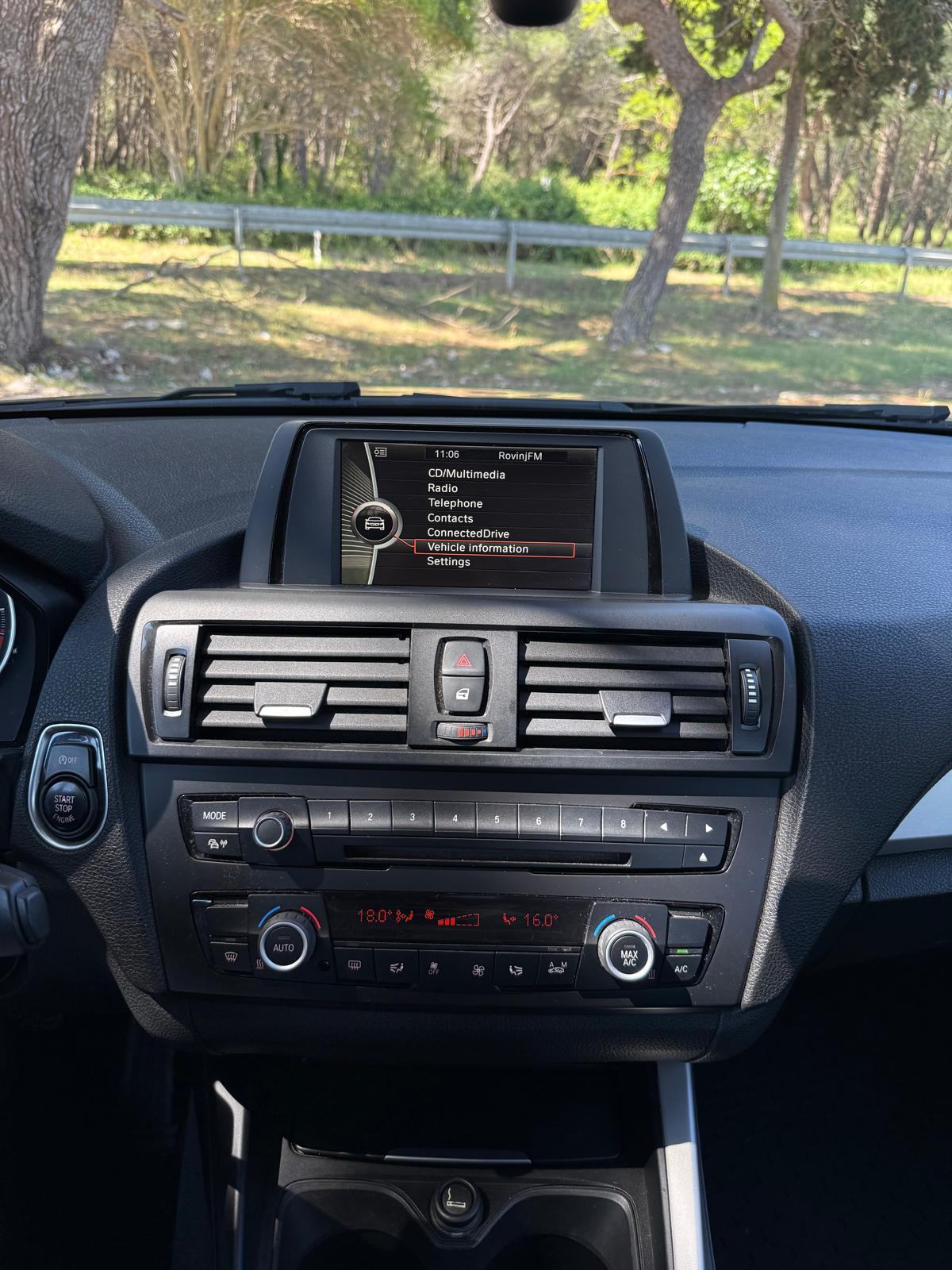 BMW serija 1 116d, fotografija 11