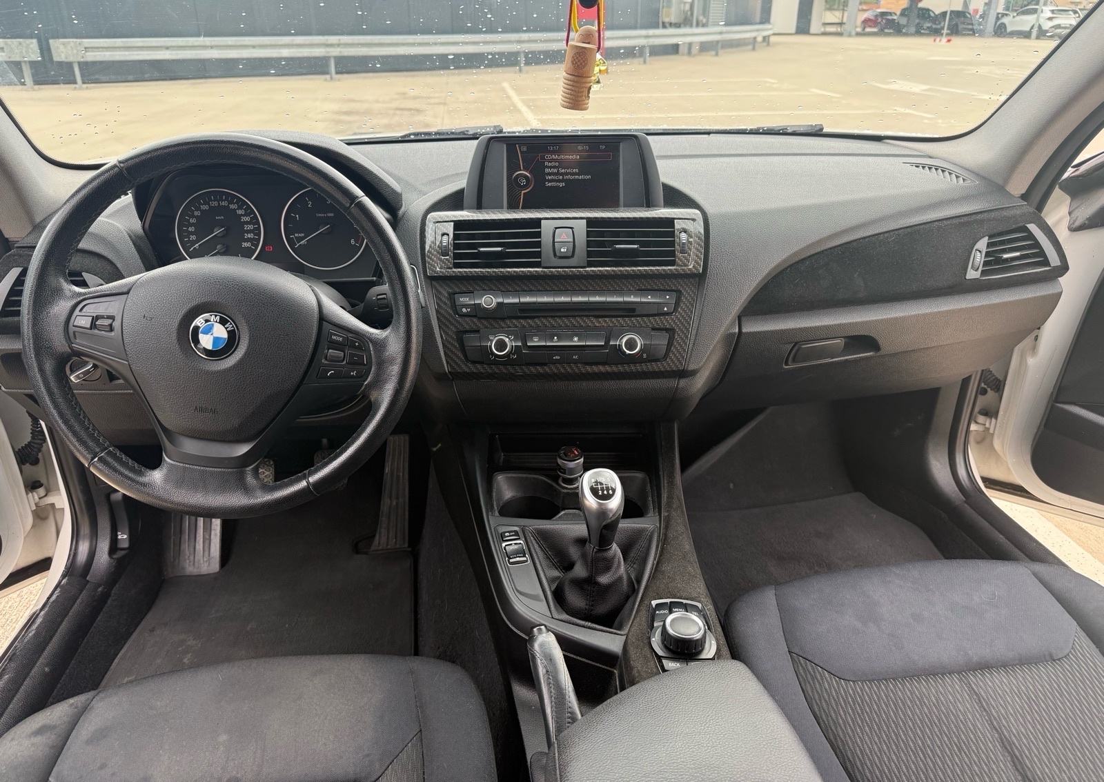 BMW serija 1 116d, fotografija 8