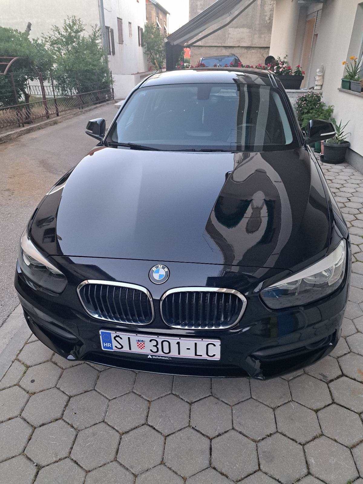 BMW serija 1 116d, fotografija 1
