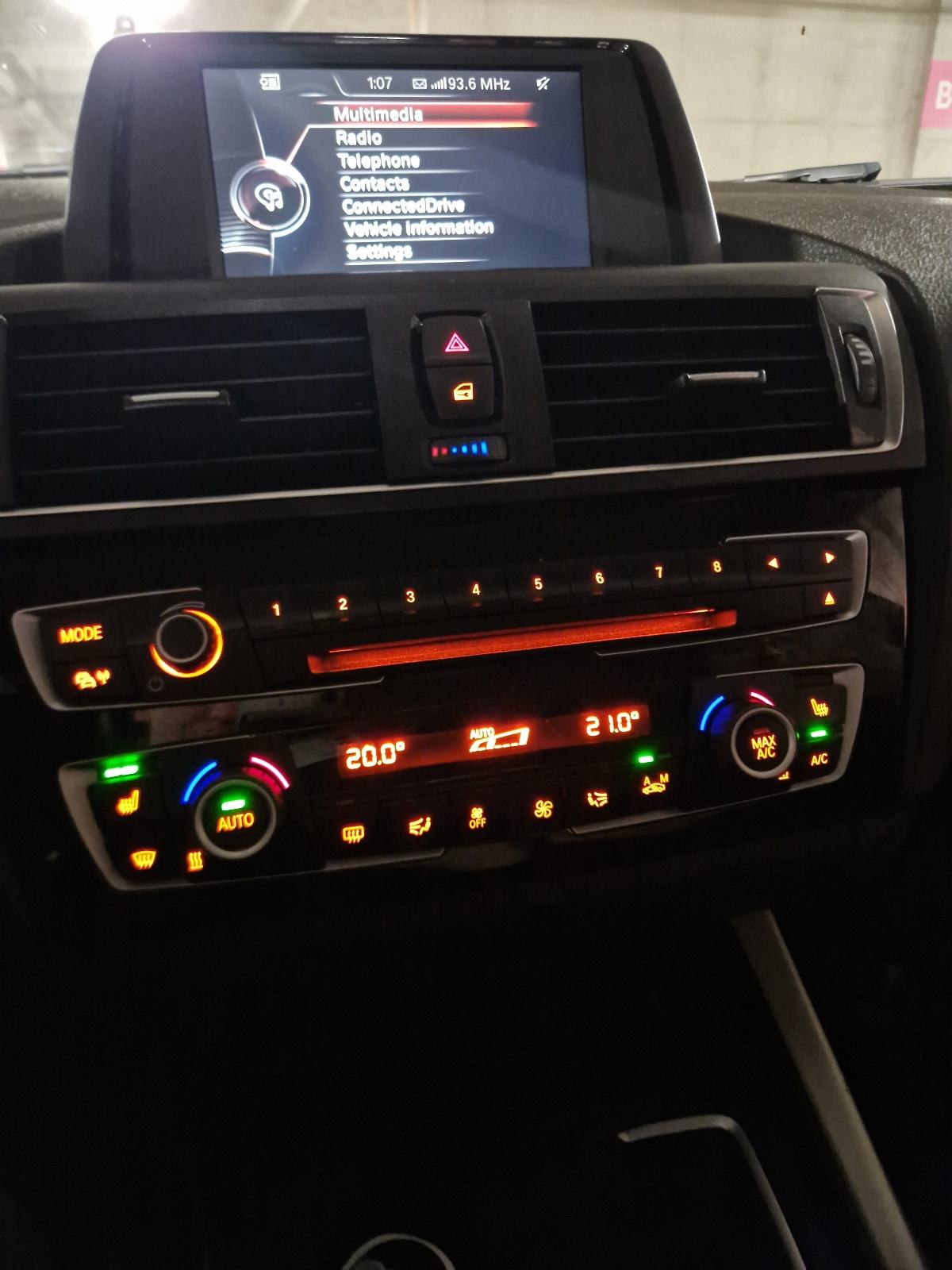 BMW serija 1 116d, fotografija 11