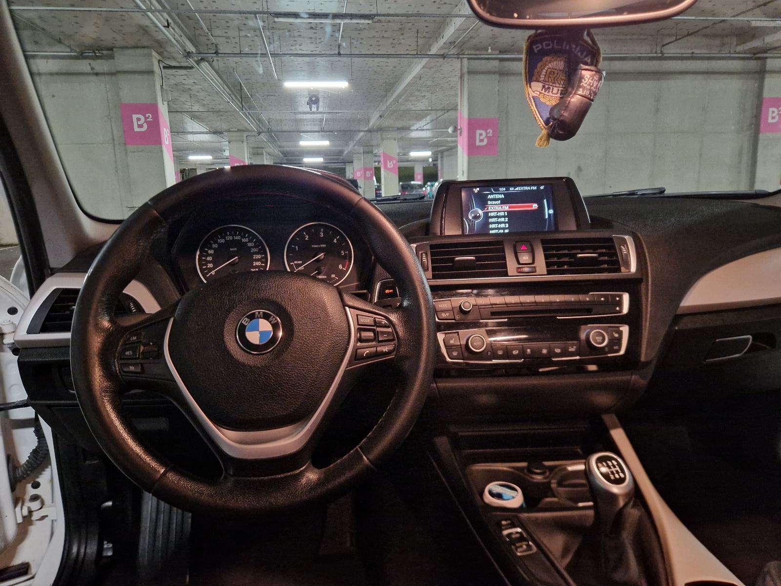 BMW serija 1 116d, fotografija 8