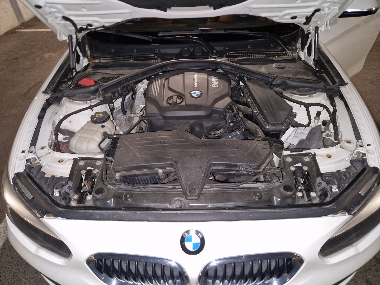 BMW serija 1 116d, fotografija 16
