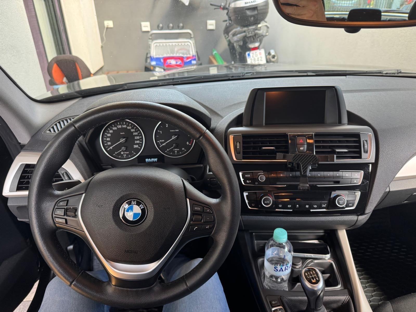 BMW serija 1 116d samo 61 000 km, fotografija 9