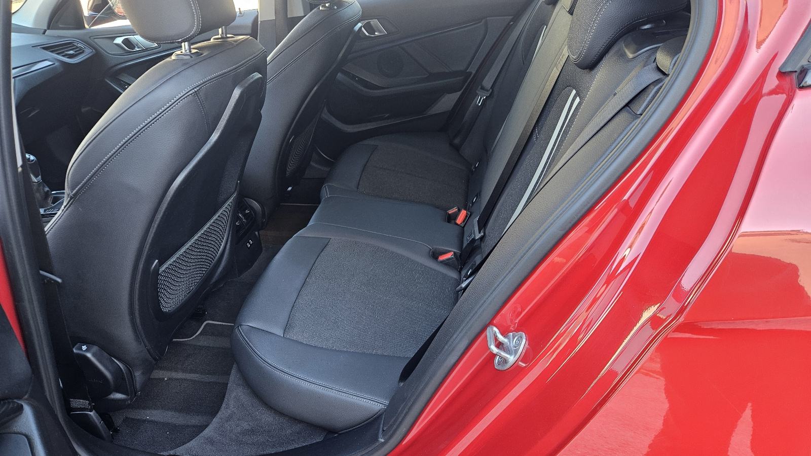 BMW serija 1 116d, fotografija 11