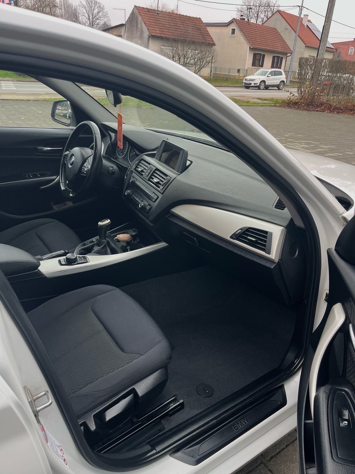 BMW serija 1 116d {REG.05.mj 2027g}“””ATRAKTIVAN””” zamjena/kartice…, fotografija 20