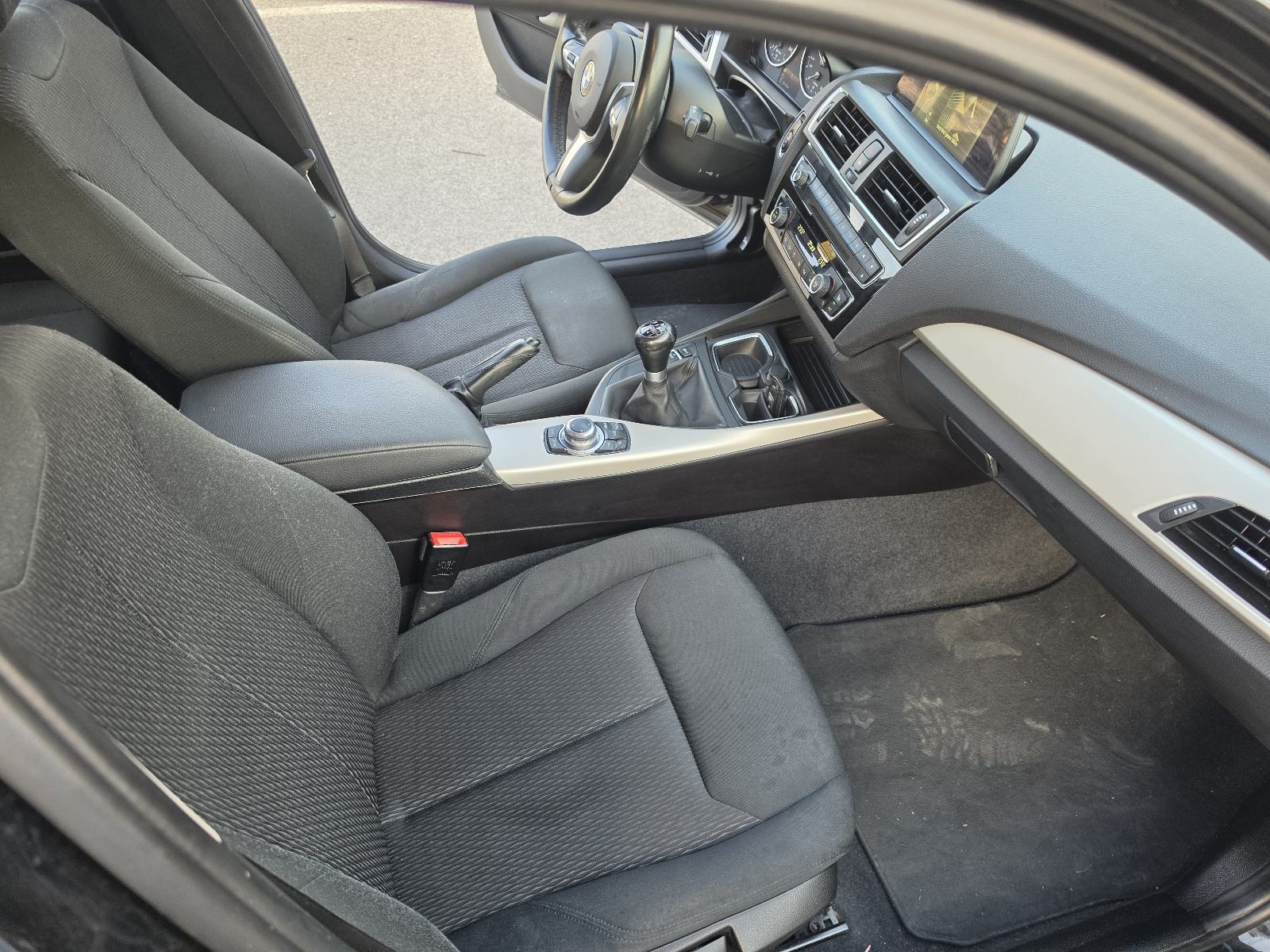 BMW serija 1 116d, fotografija 11