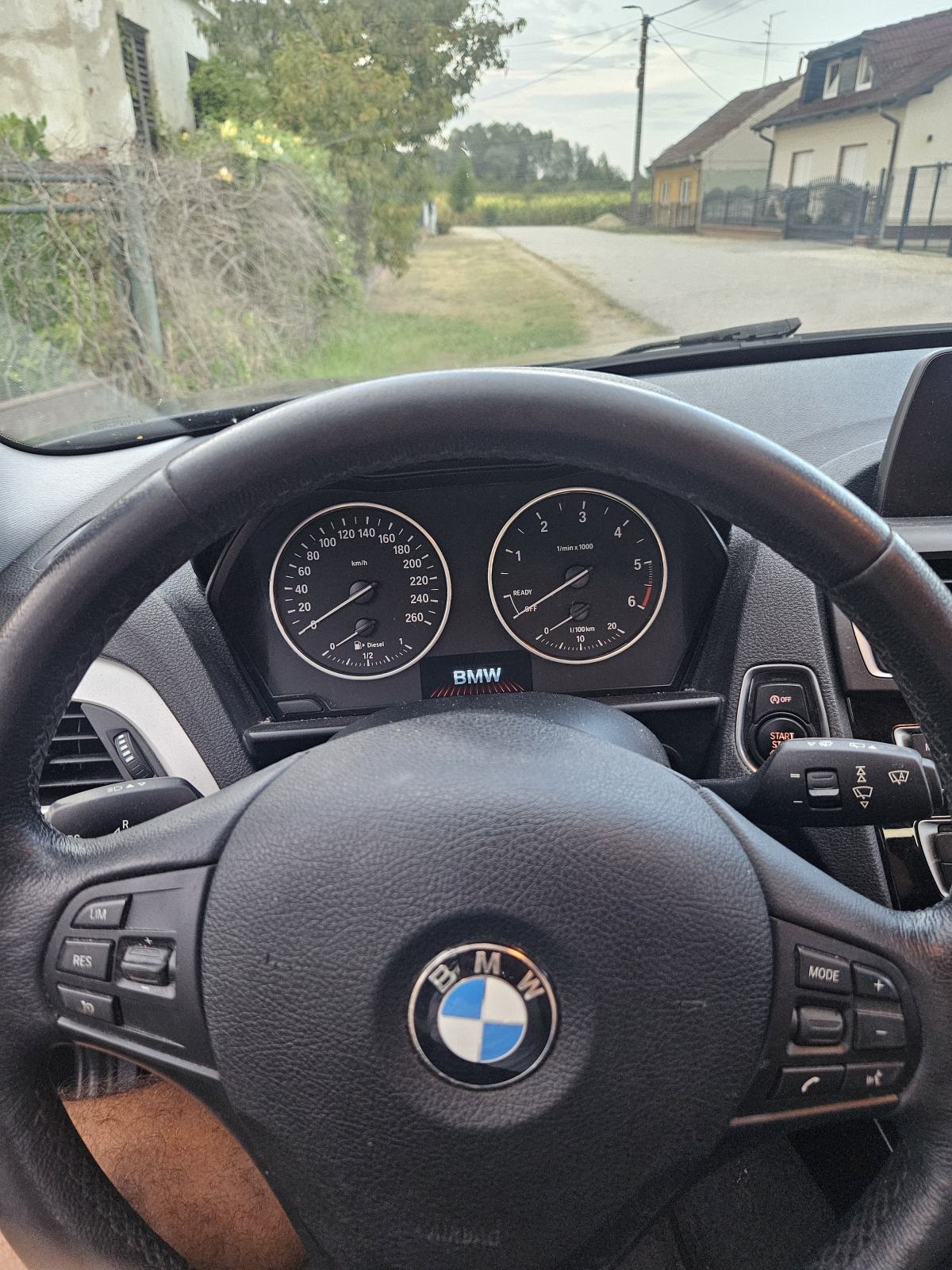 BMW serija 1 116d, fotografija 13