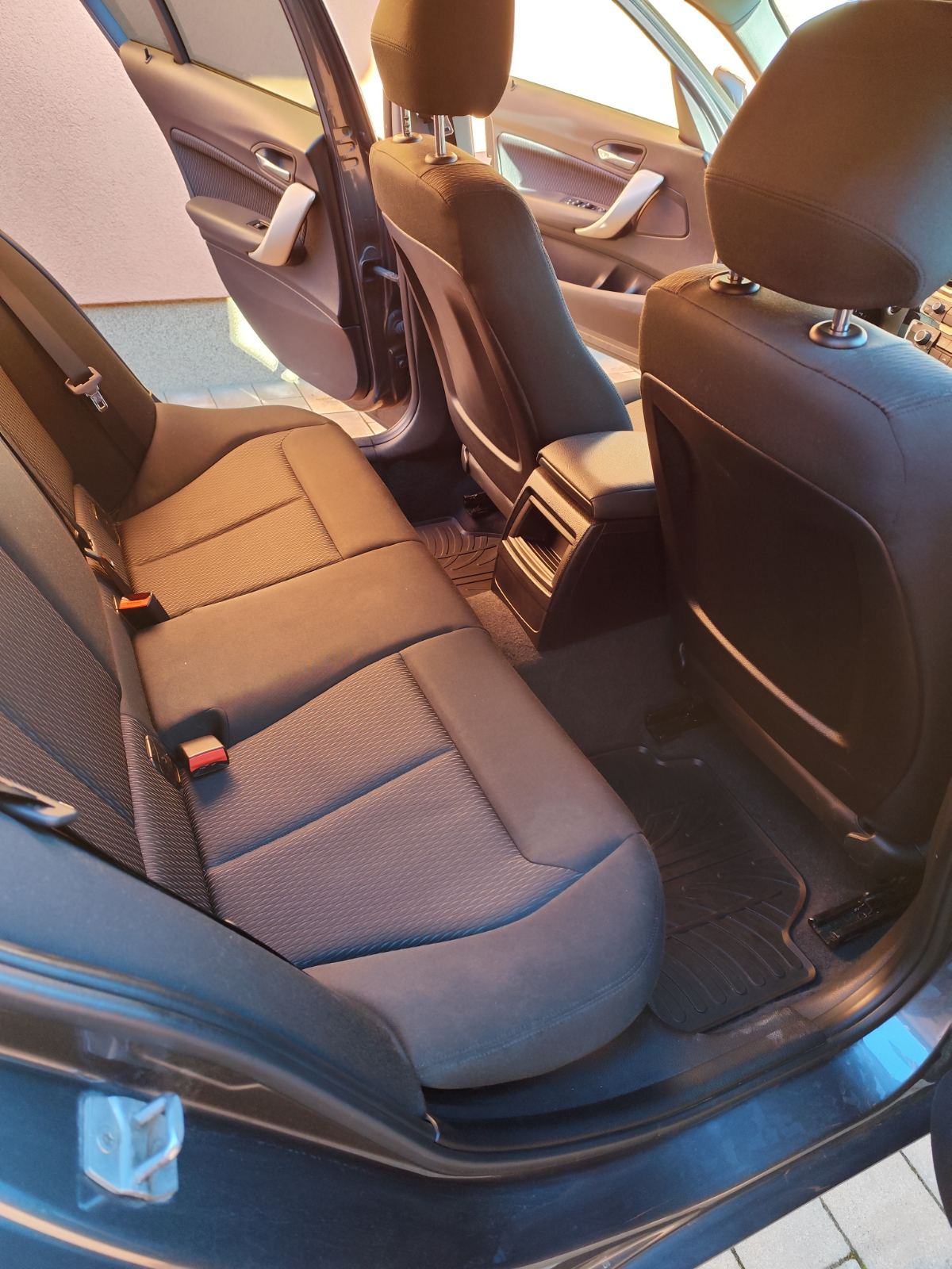 BMW serija 1 116d, fotografija 12