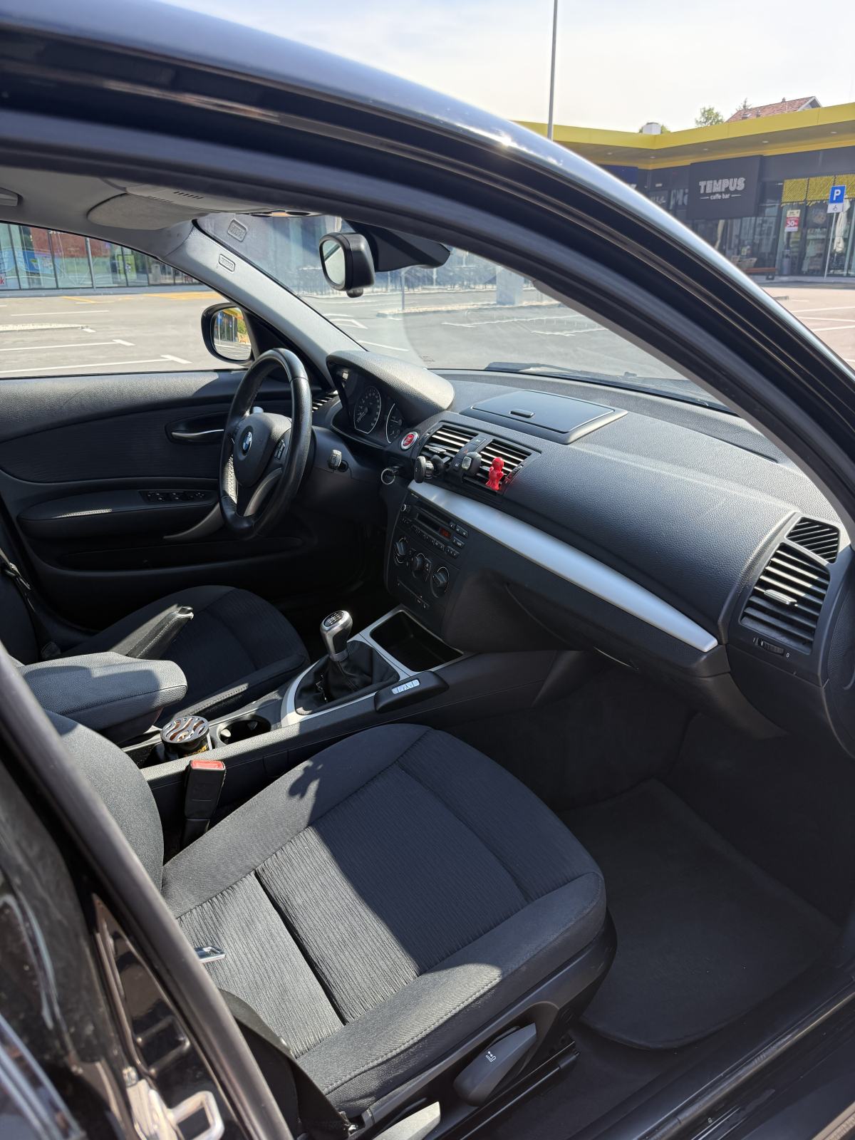 BMW serija 1 116d, fotografija 8