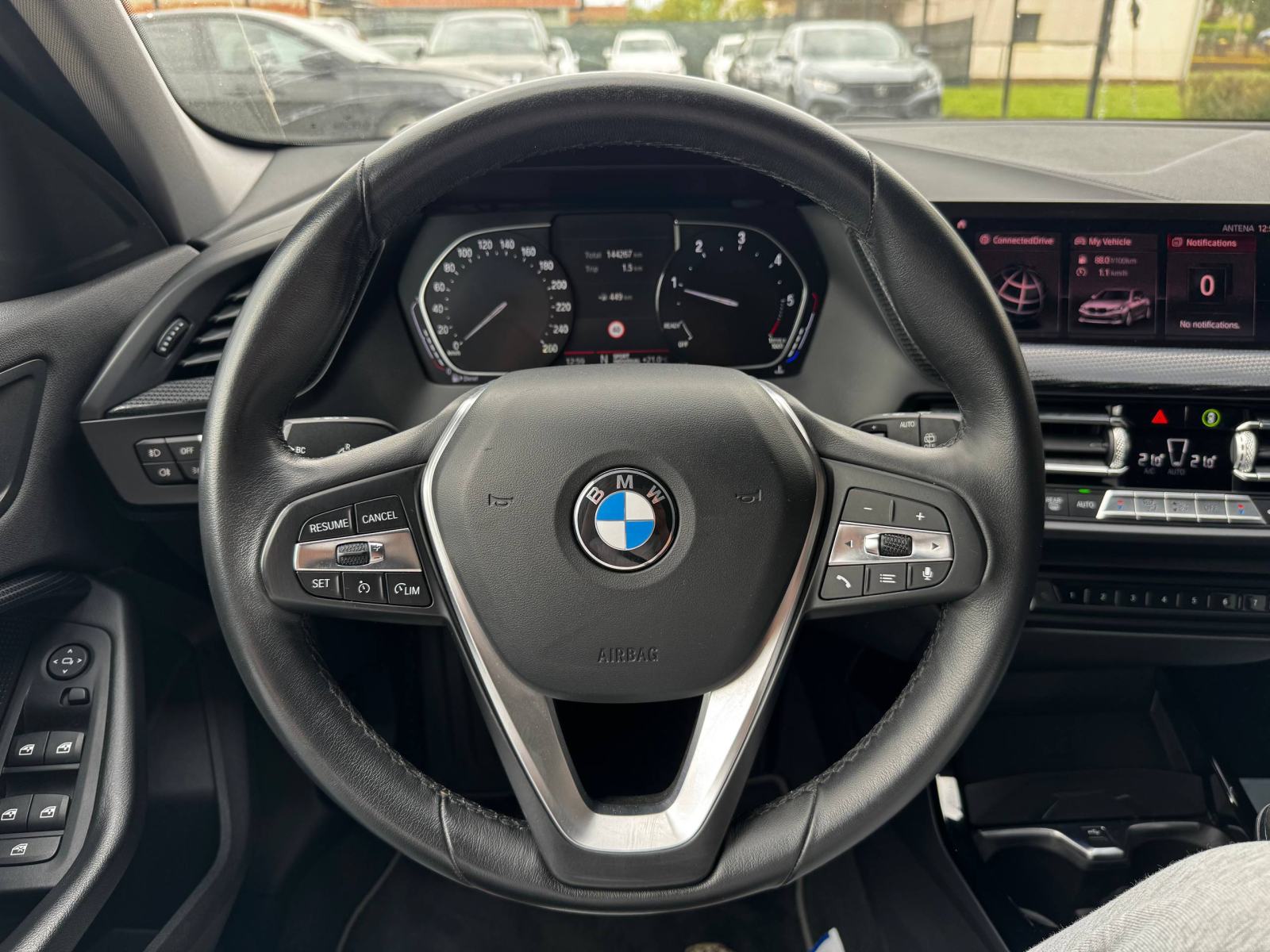 BMW serija 1 116d Sport Line *JAMSTVO*LED*NAVI*SPORT*, fotografija 11
