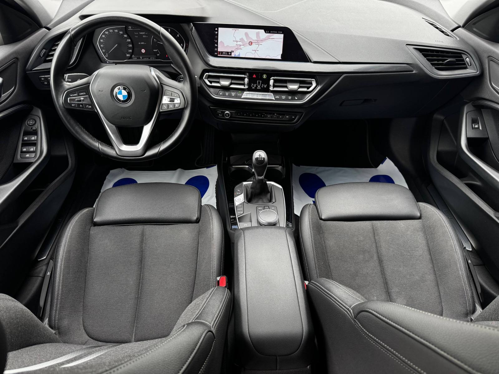BMW serija 1 116d Sport Line *JAMSTVO*LED*NAVI*SPORT*, fotografija 19