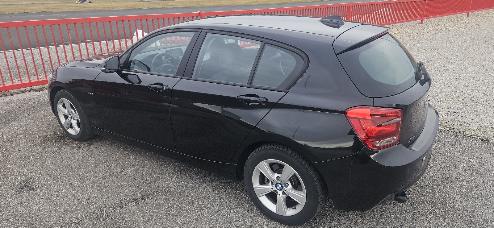 BMW serija 1 116 d Sport, fotografija 13