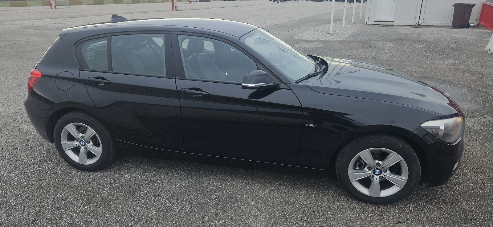 BMW serija 1 116 d Sport, fotografija 16