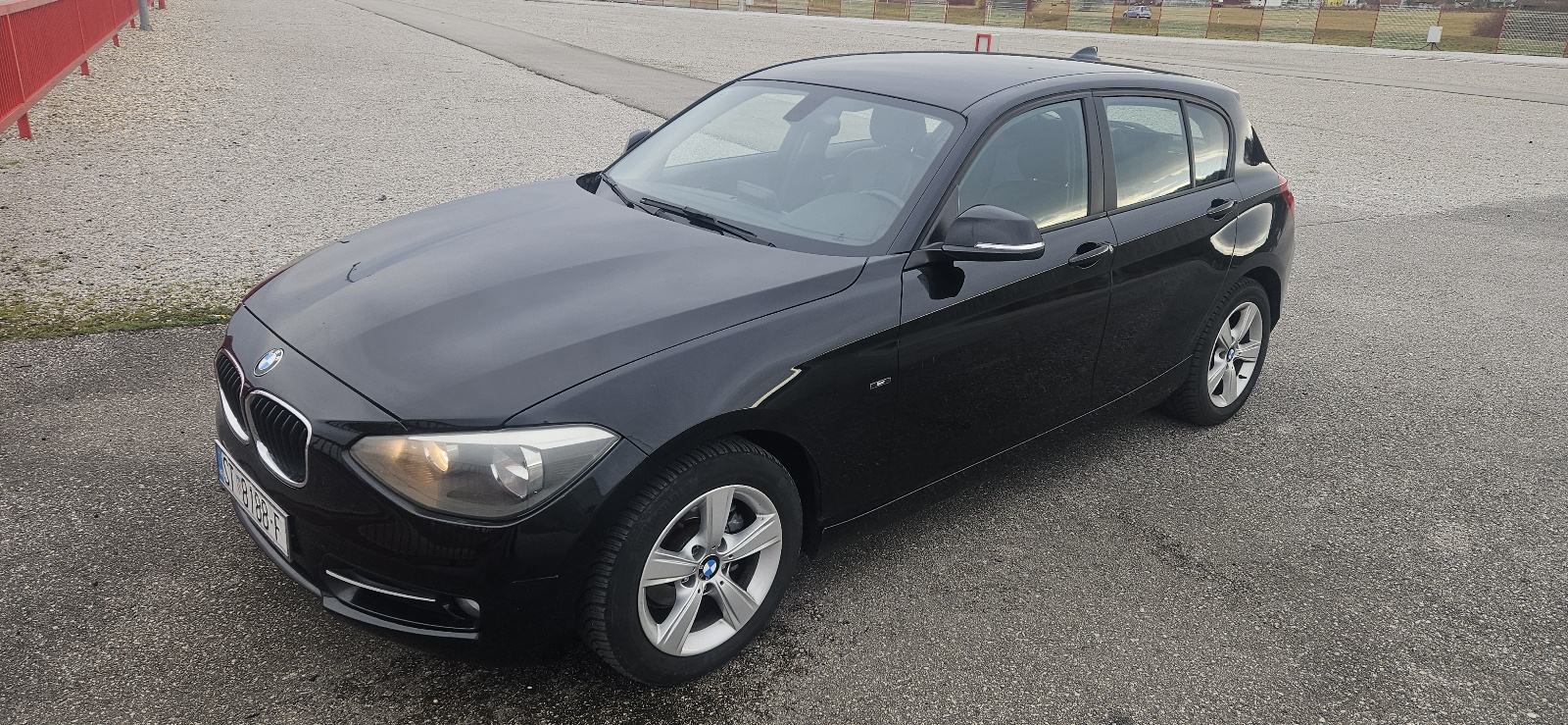 BMW serija 1 116 d Sport, fotografija 17
