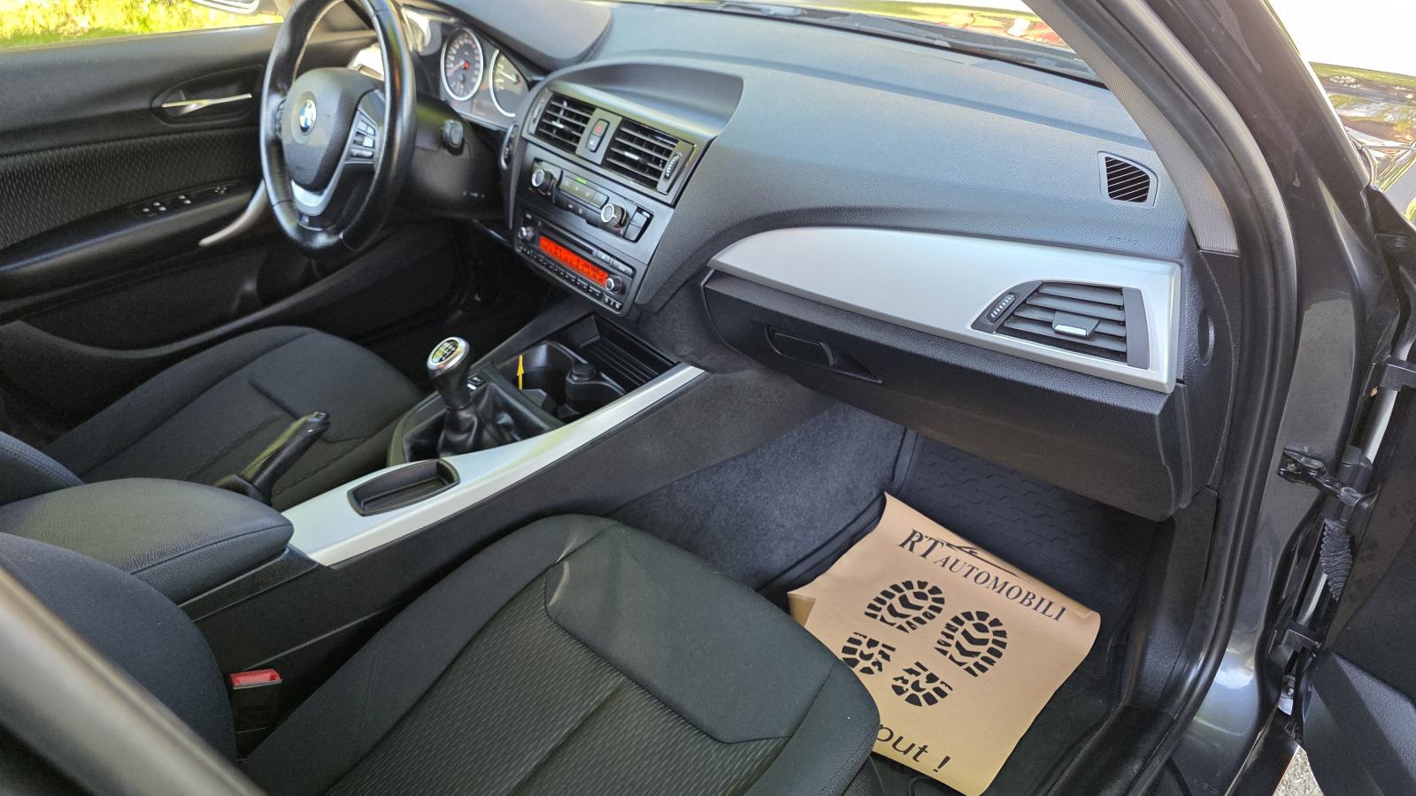 BMW 116i, 135tkm, servisna, klima, xenon, tempo, PDC, KAO NOV, fotografija 16