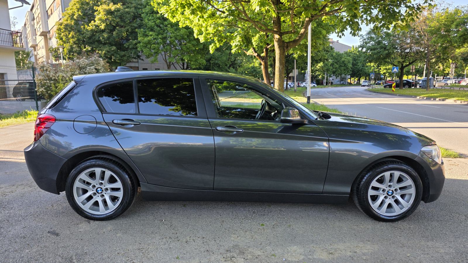BMW 116i, 135tkm, servisna, klima, xenon, tempo, PDC, KAO NOV, fotografija 11