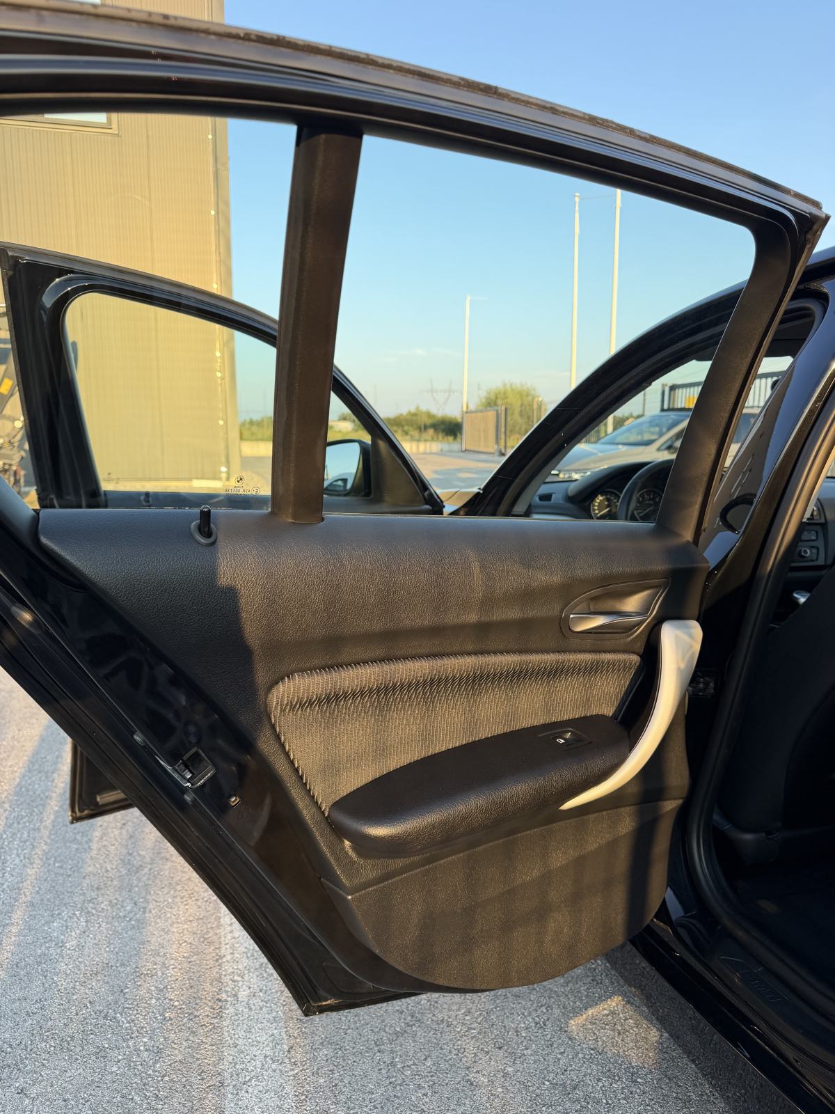 BMW serija 1 116i, 18 cola ljeto+zima, registriran, fotografija 13