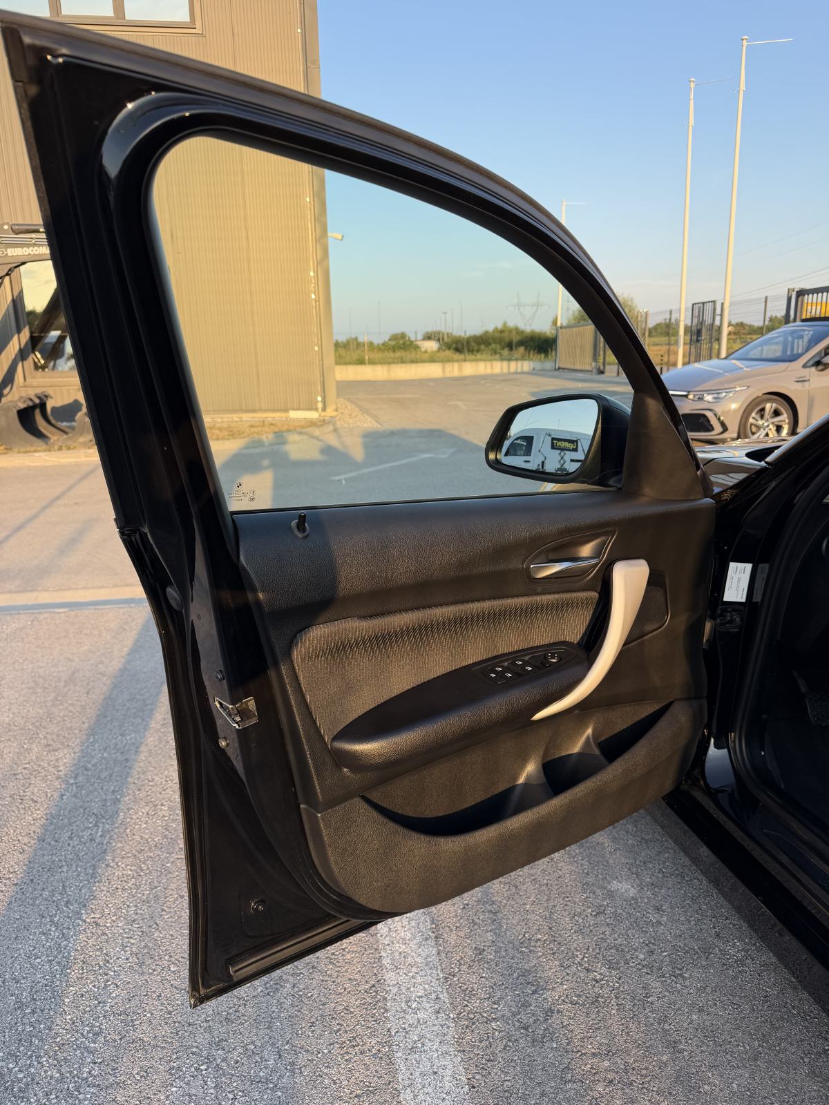 BMW serija 1 116i, 18 cola ljeto+zima, registriran, fotografija 14