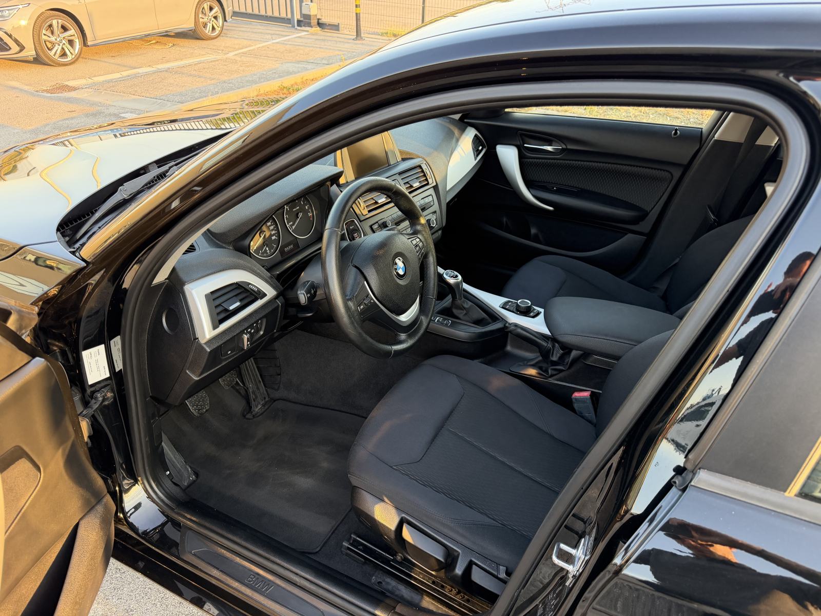 BMW serija 1 116i, 18 cola ljeto+zima, registriran, fotografija 8