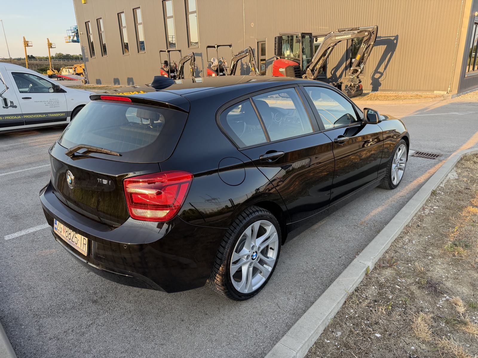 BMW serija 1 116i, 18 cola ljeto+zima, registriran, fotografija 4