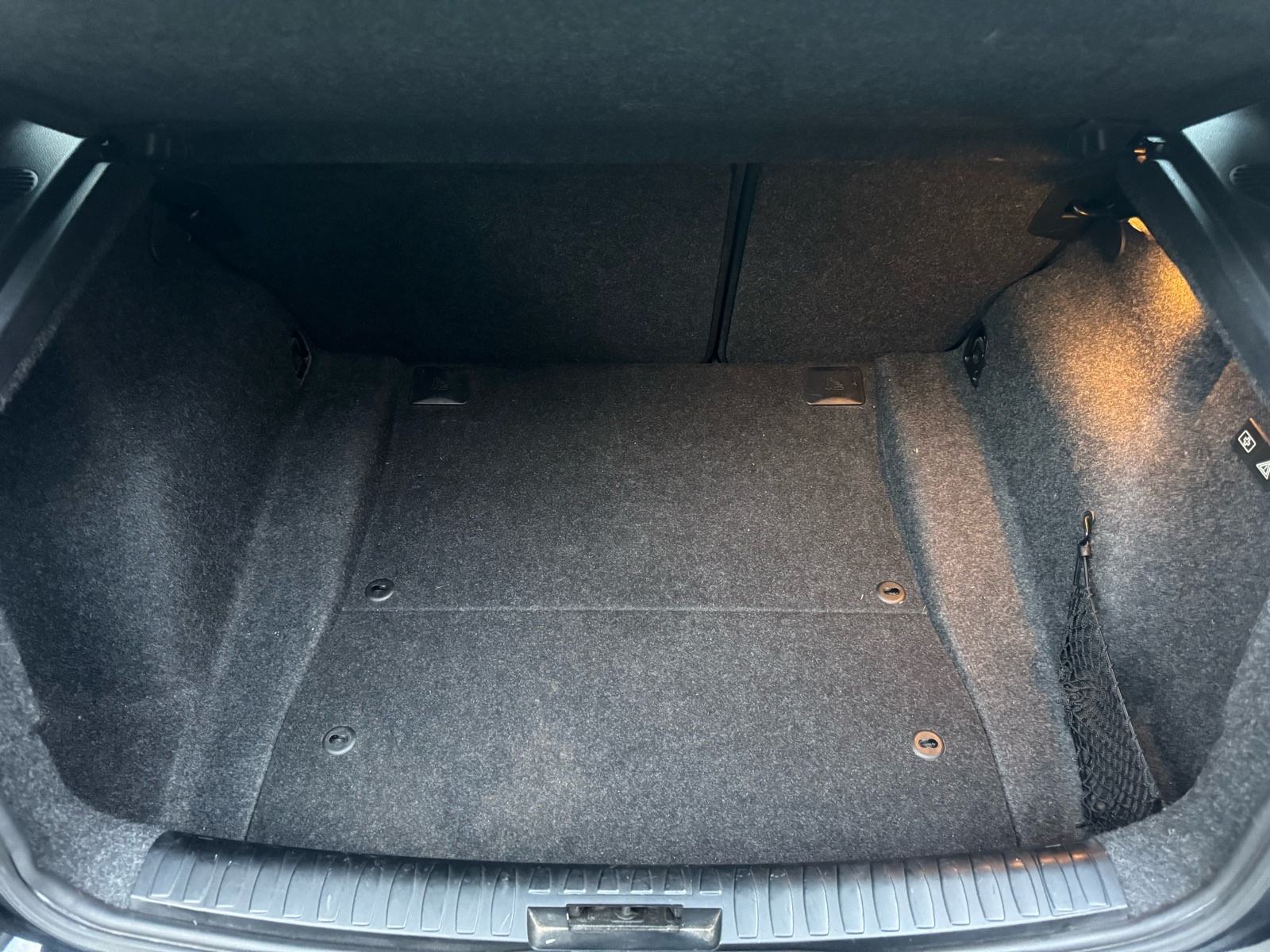 BMW serija 1 116i, carplay, originalni km, regan godinu dana., fotografija 6