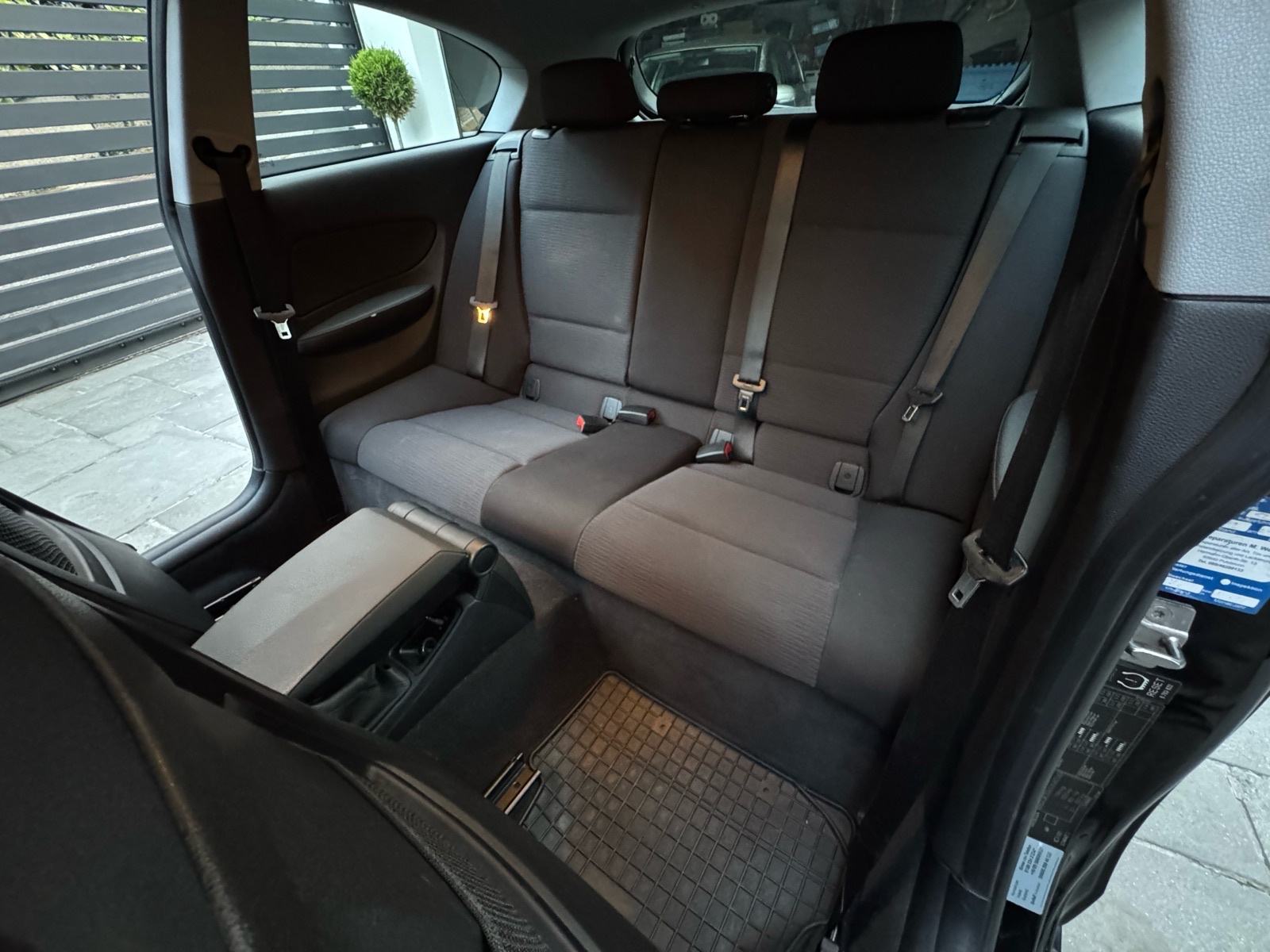 BMW serija 1 116i, carplay, originalni km, regan godinu dana., fotografija 11
