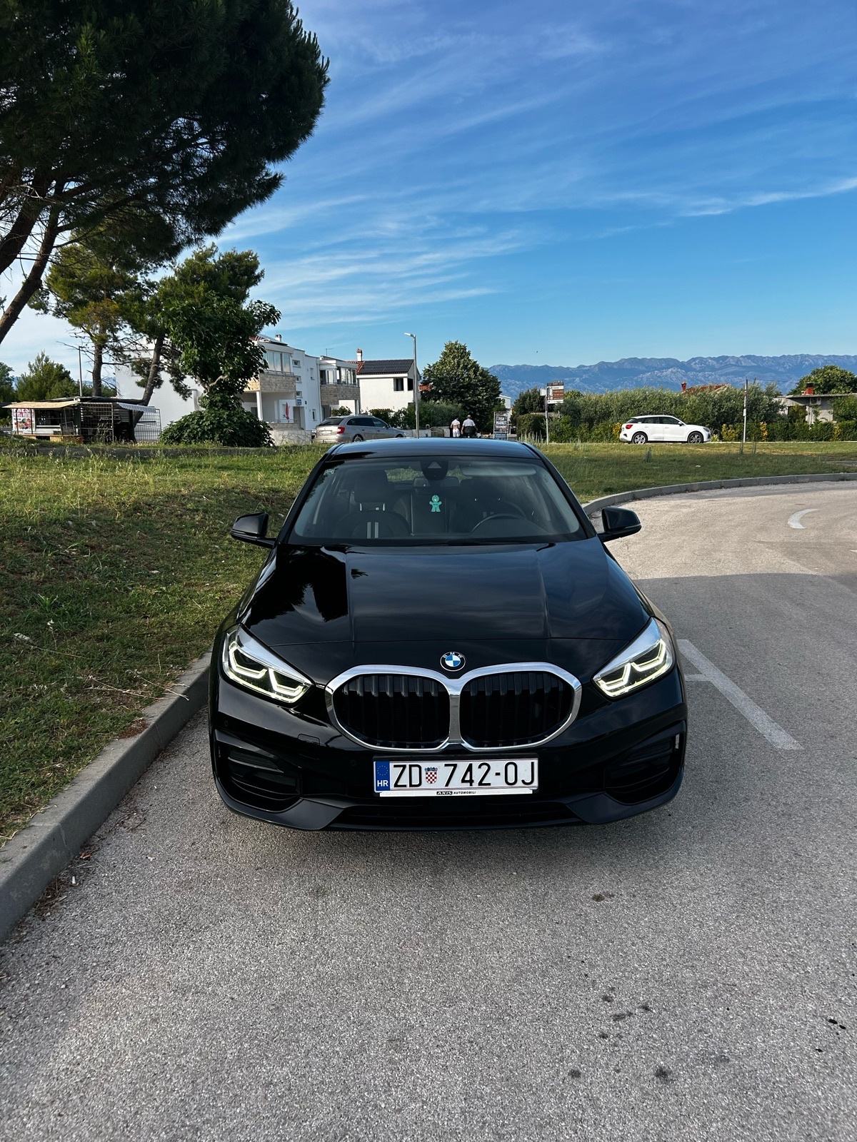 BMW serija 1 116i automatik, pogled izvana - slika 1
