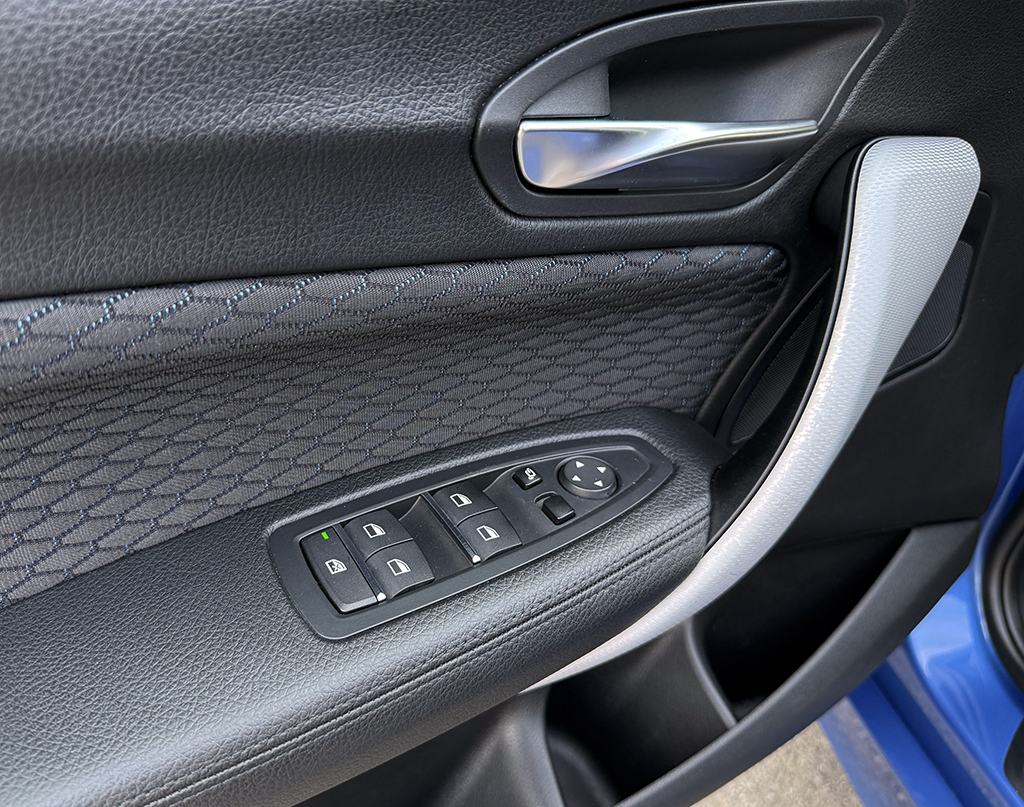 BMW serija 1 116i LCI, M SPORT, LED, NAVI, SENZORI, JAMSTVO !, fotografija 19