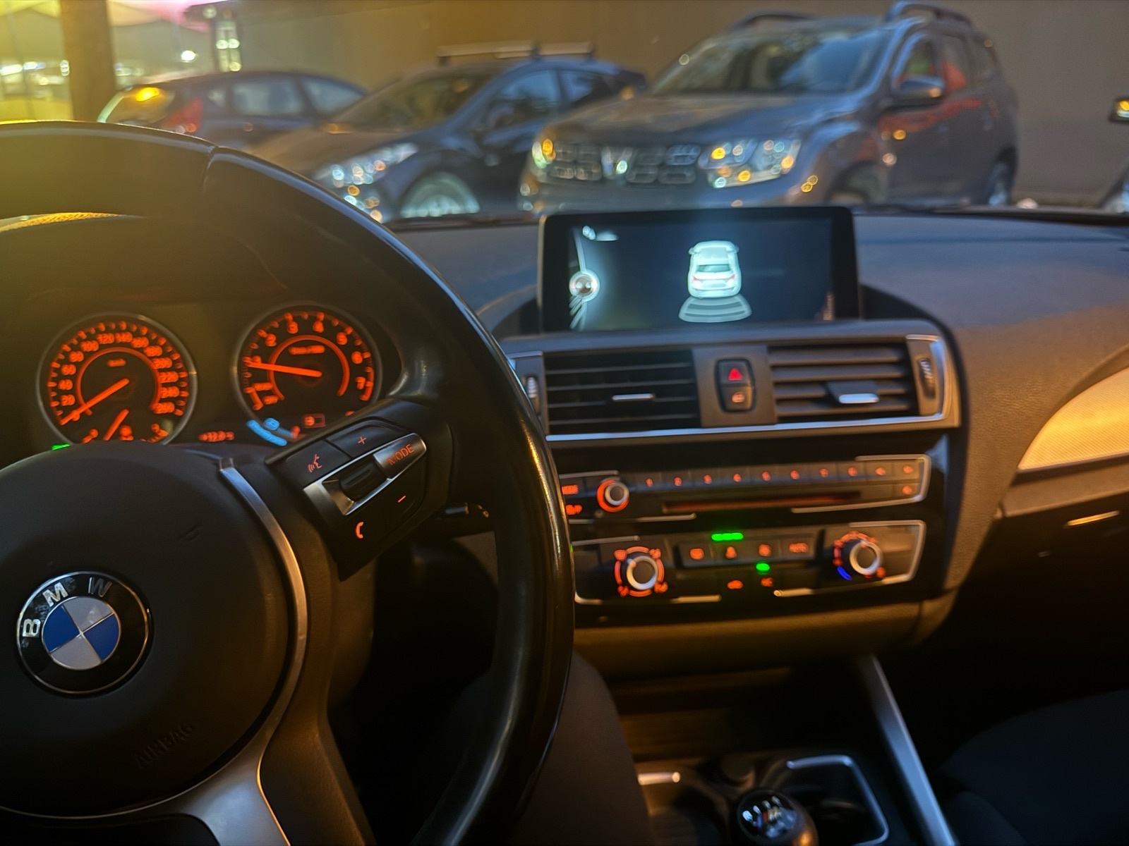 BMW serija 1 116i (118i), fotografija 6