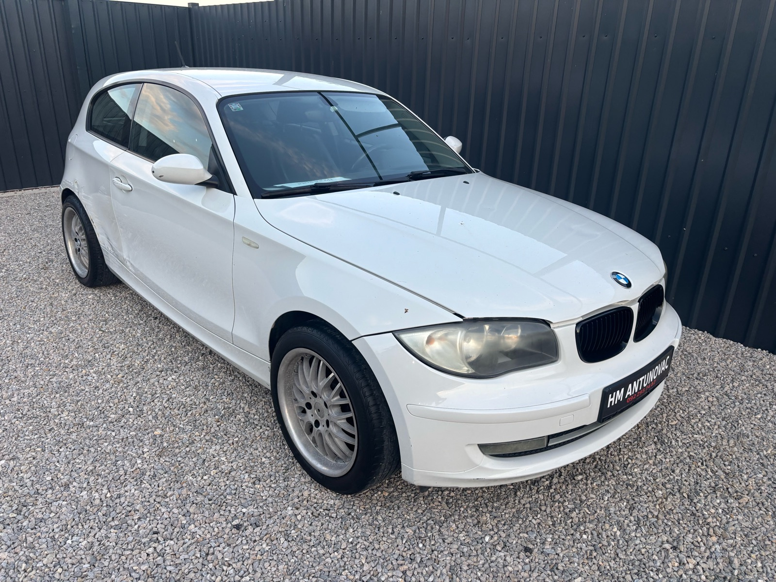 Bmw 316i/ reg. godinu dana/