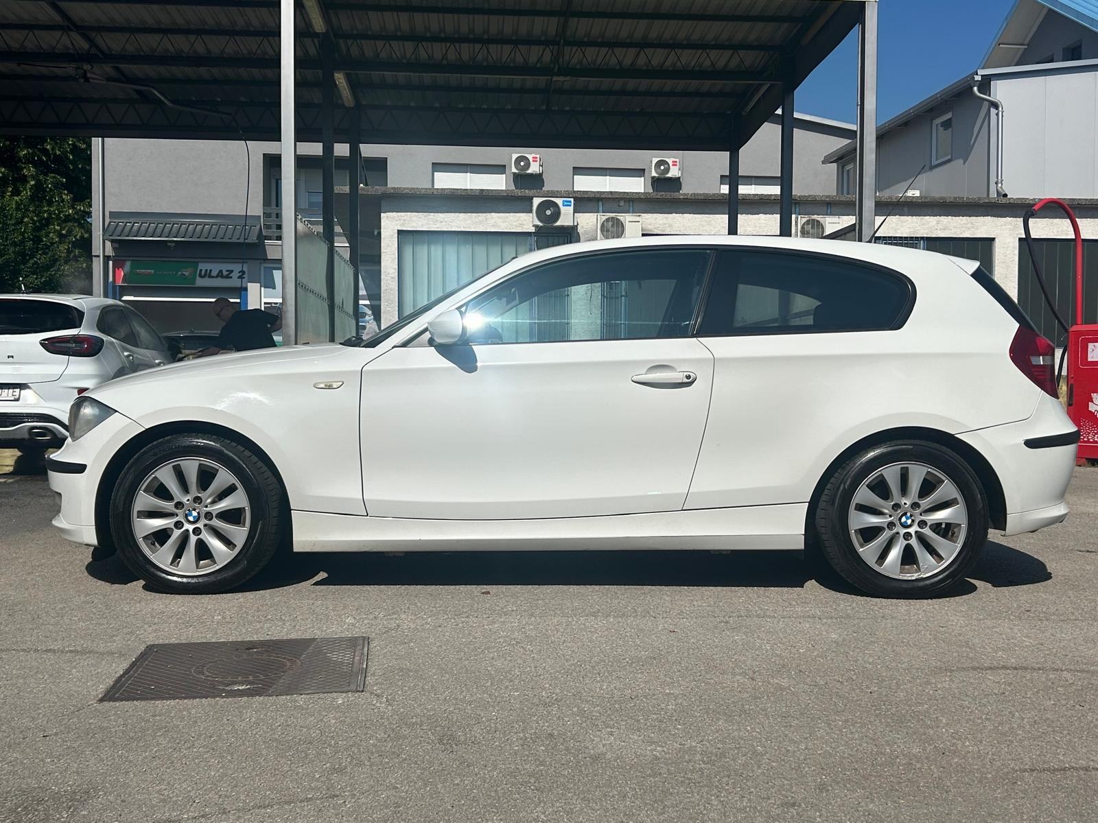 BMW serija 1 116i #90KW #2008.G, fotografija 2