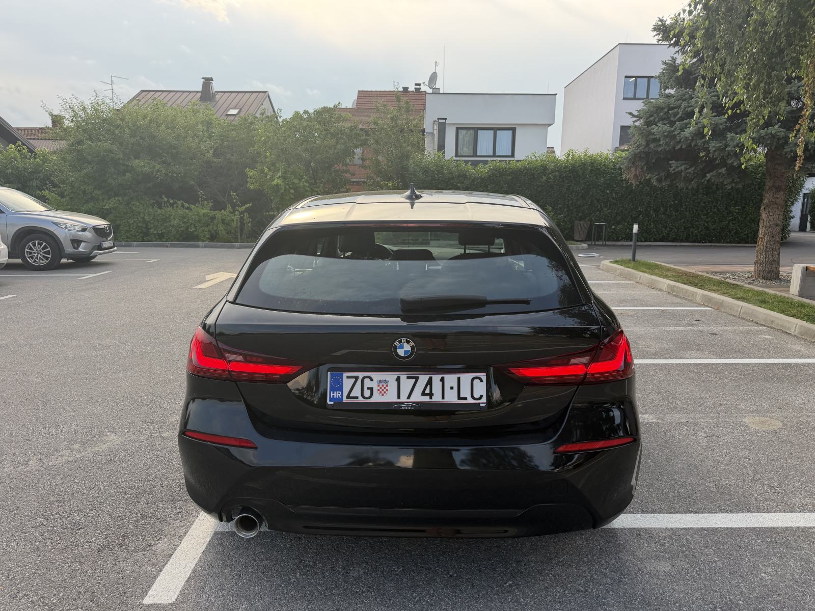 BMW 1. 116i AUTOM.., DIG..SER. KNJ.REG. 1.G.KAO NOV.VLASNIK.!, fotografija 2