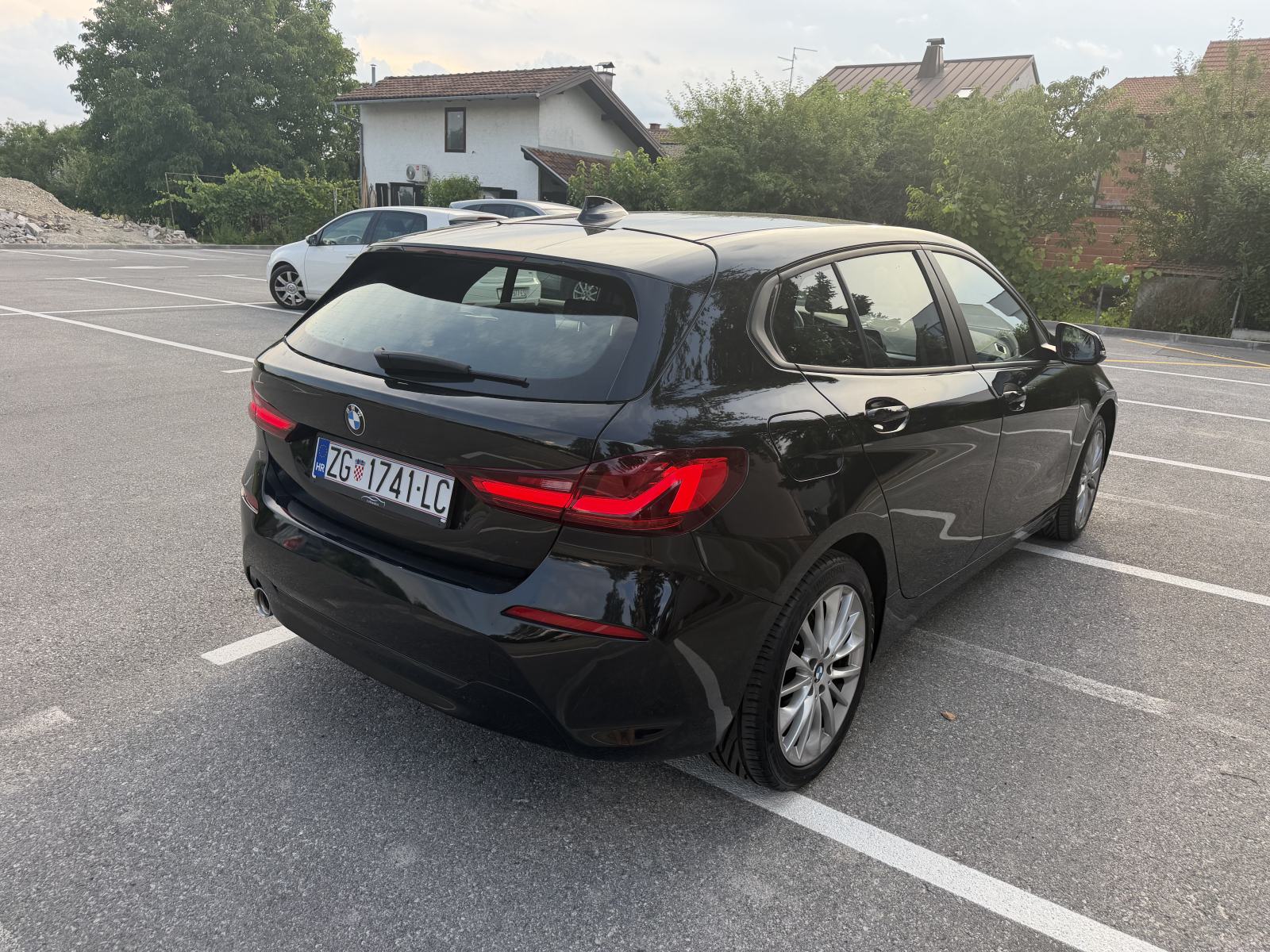 BMW 1. 116i AUTOM.., DIG..SER. KNJ.REG. 1.G.KAO NOV.VLASNIK.!, fotografija 4