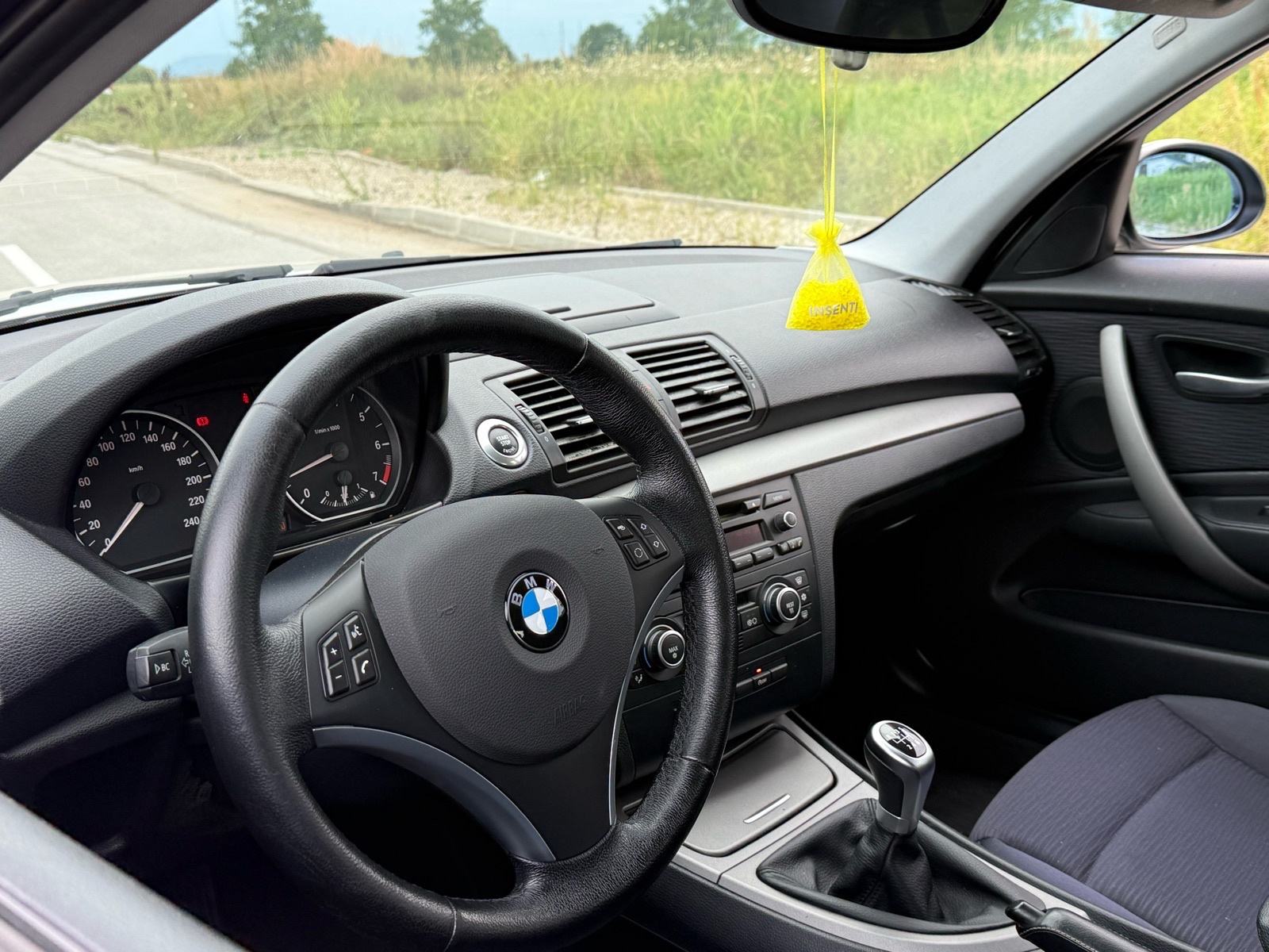 BMW serija 1 116i, fotografija 11