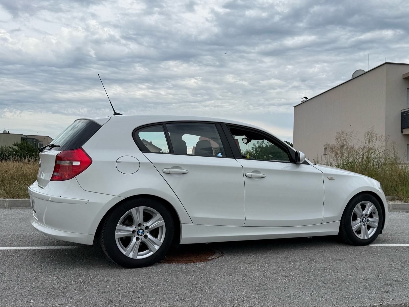 BMW serija 1 116i, fotografija 6