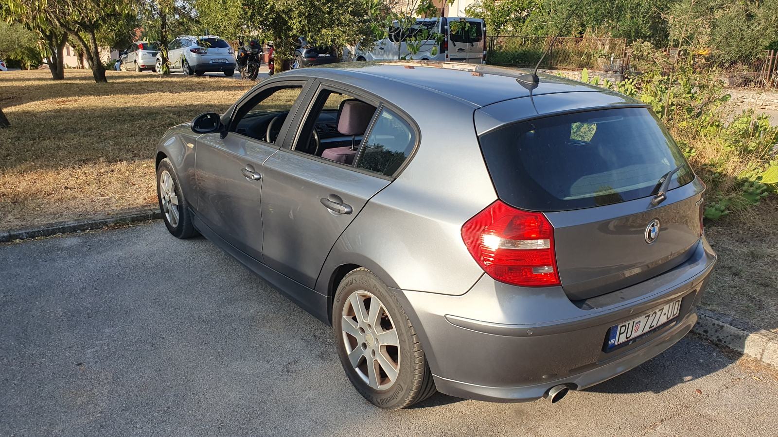 BMW serija 1 116i, fotografija 7