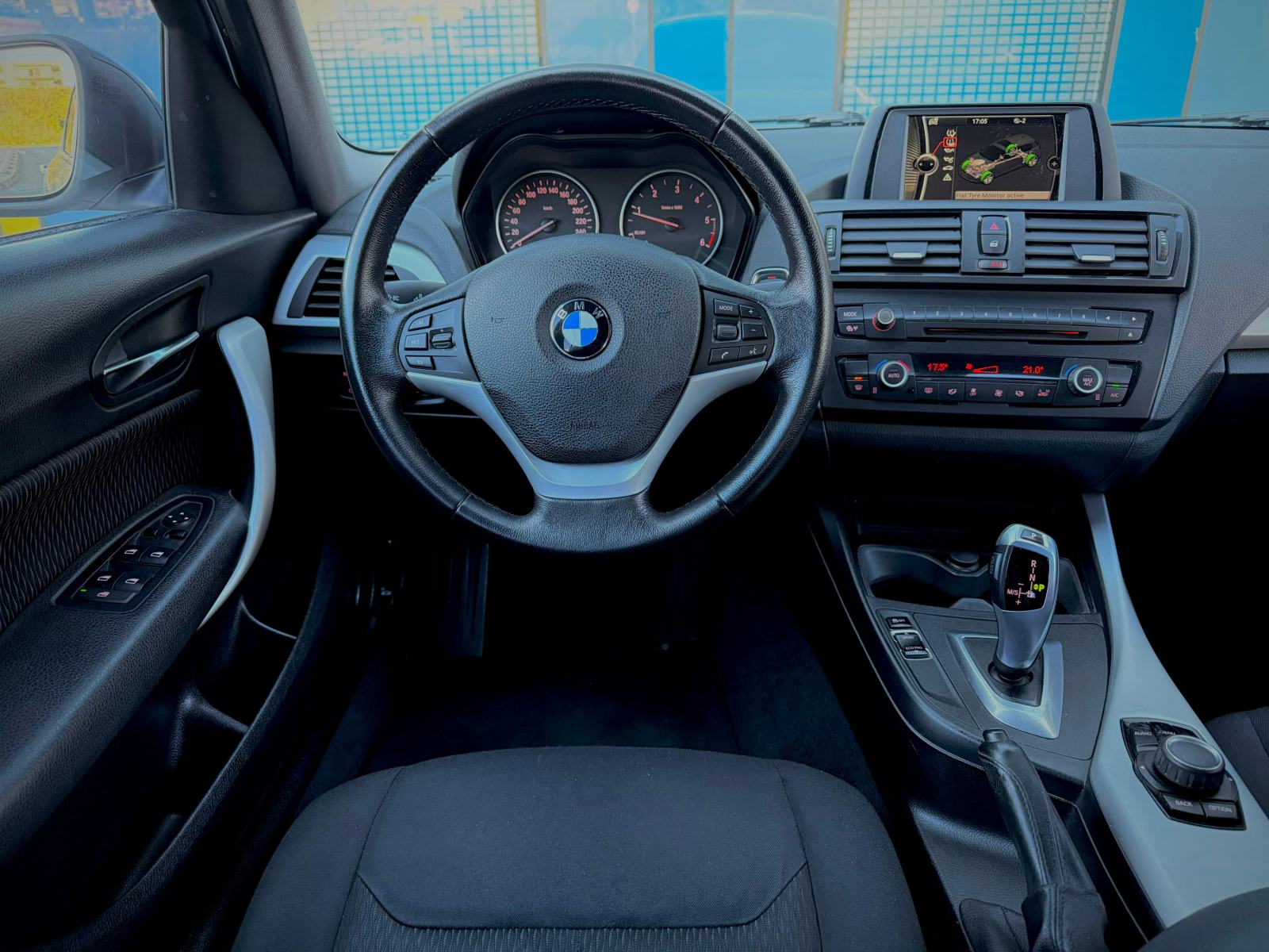 BMW serija 1 118d 2.0 Automatik, fotografija 7