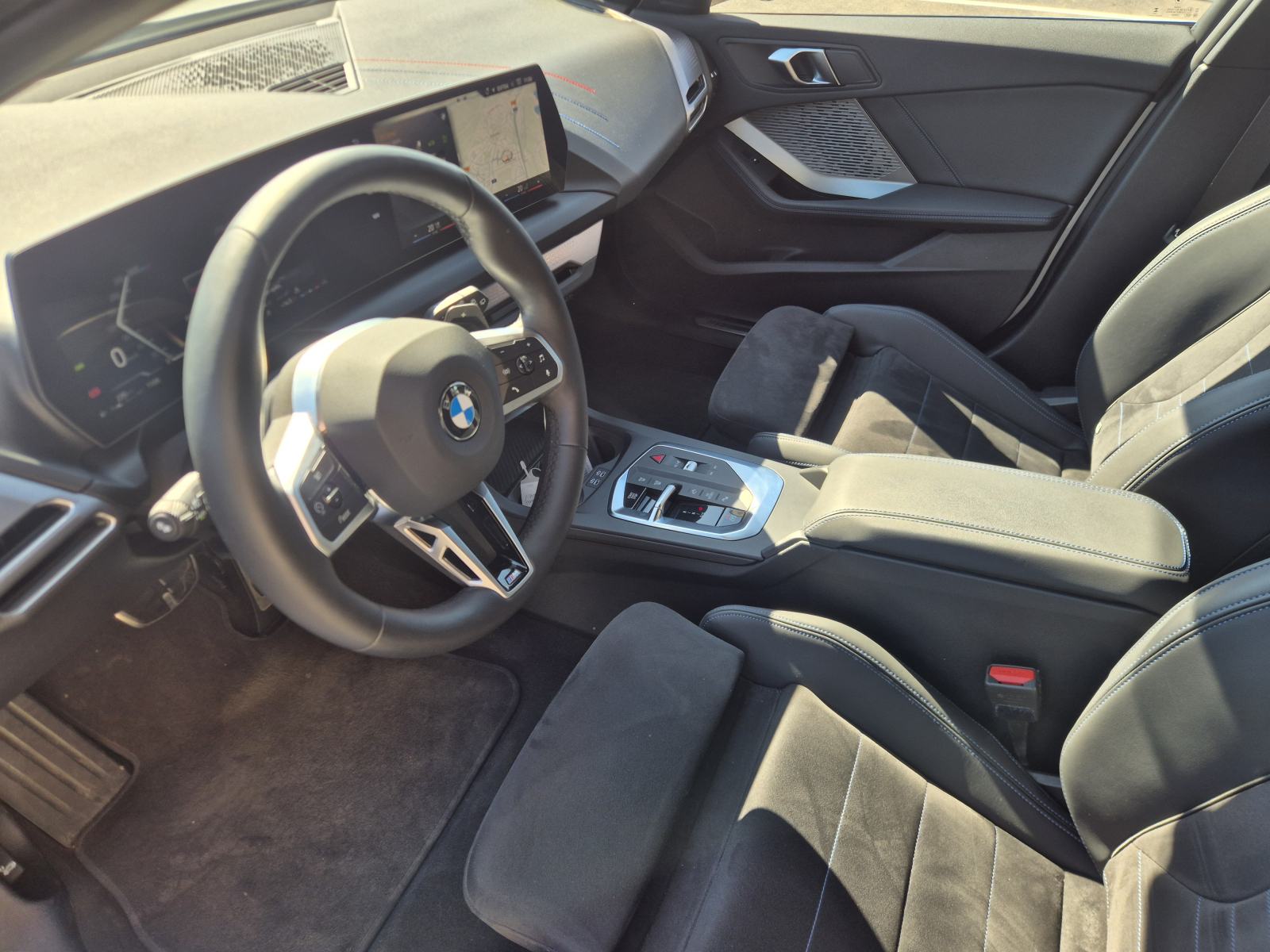BMW serija 1 118d 150ks automatik M-sport 2025g, fotografija 10